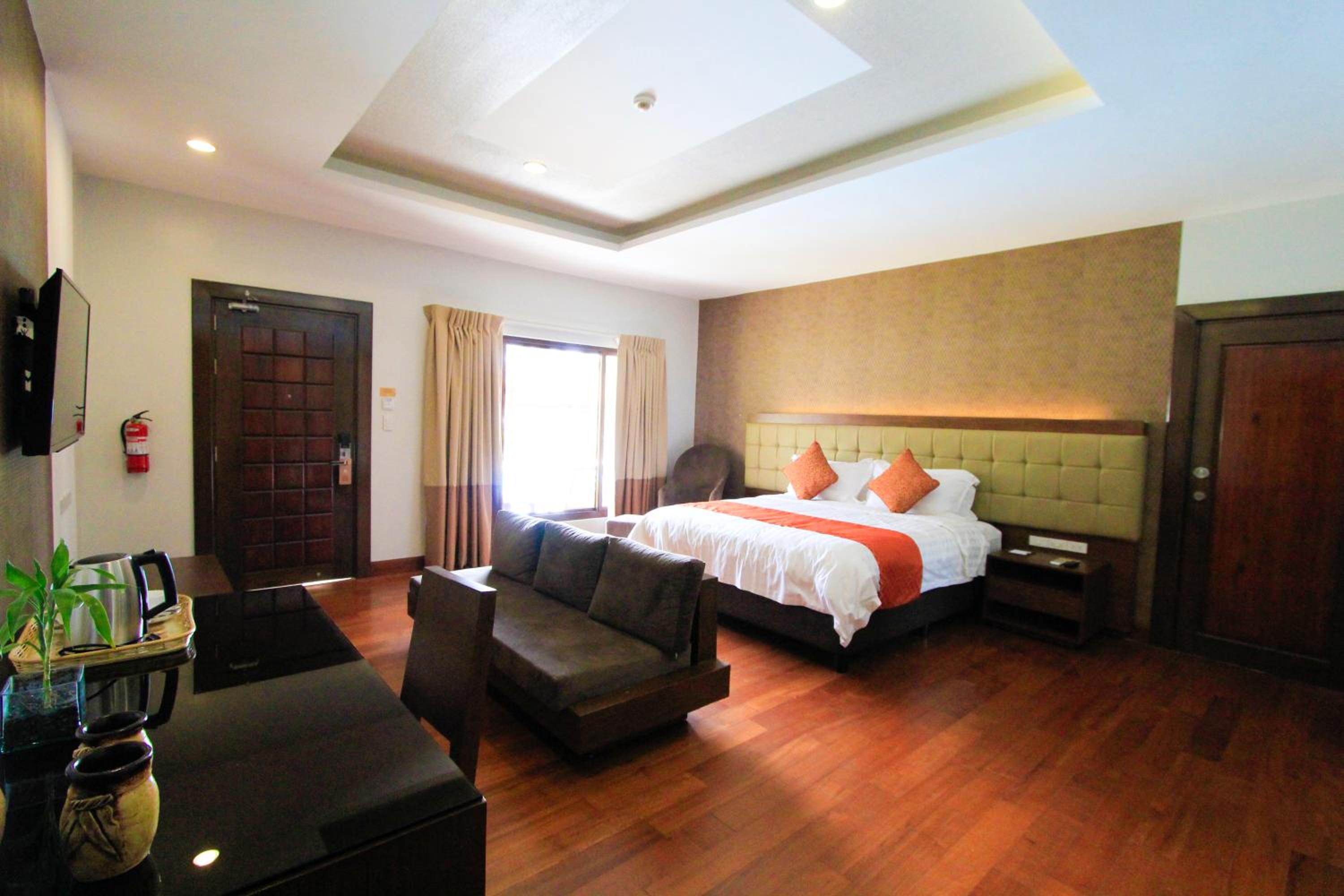 Coron Soleil Garden Resort