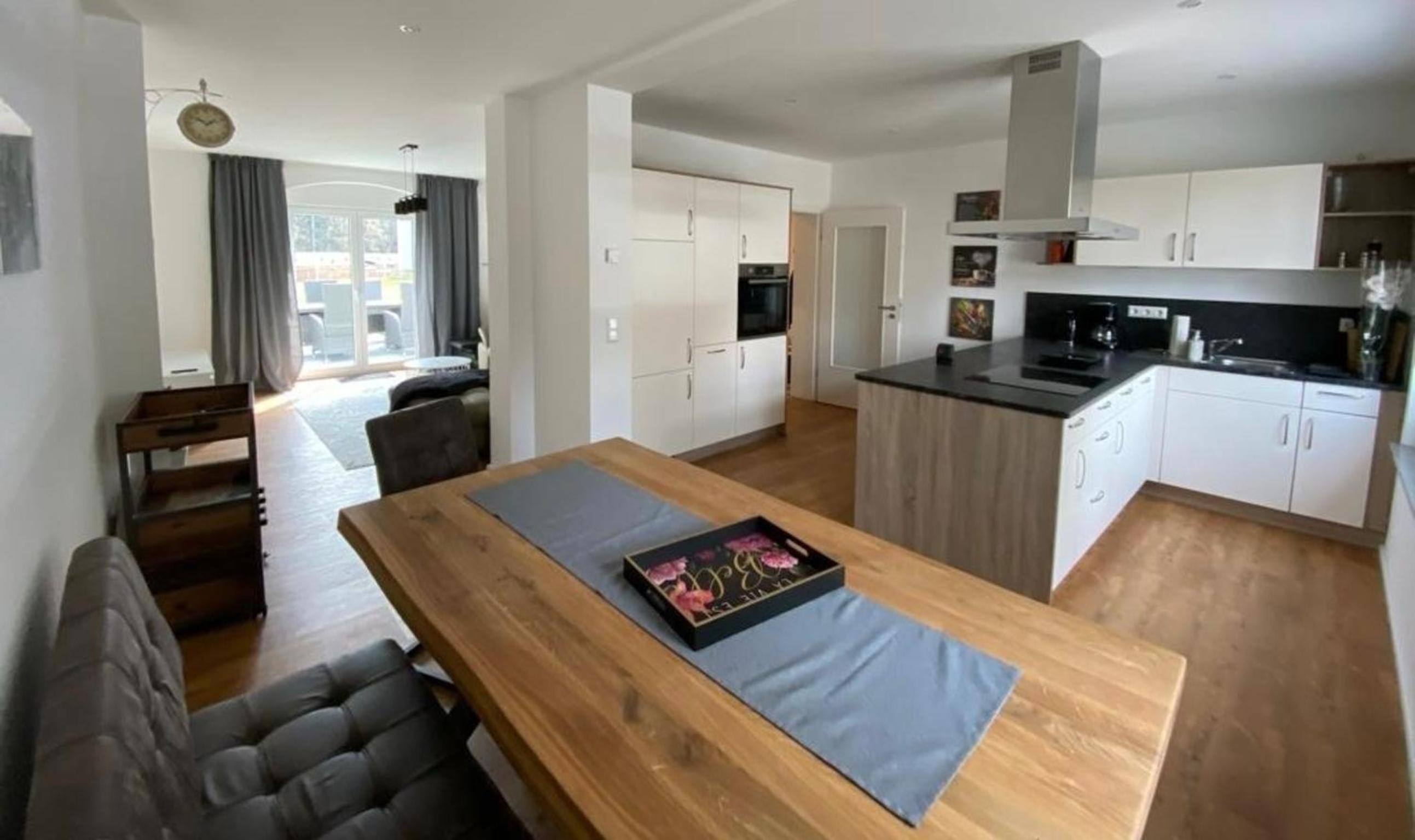 Ferienhaus Bimmelbahn 2 - Familienferienhaus 100 m am Dampflokbahnhof Sauna Trampolin Spielezimmer