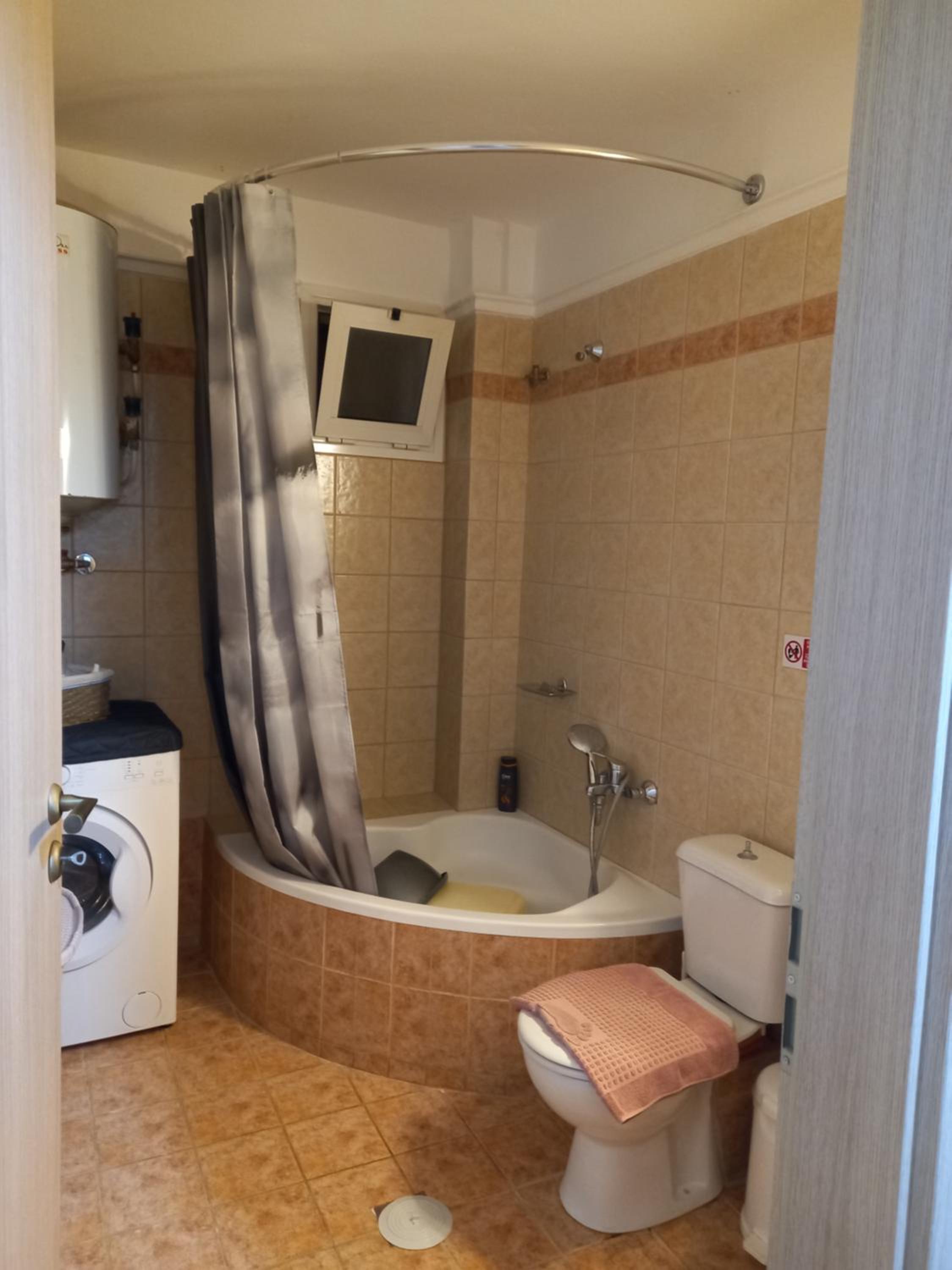 Photo 46