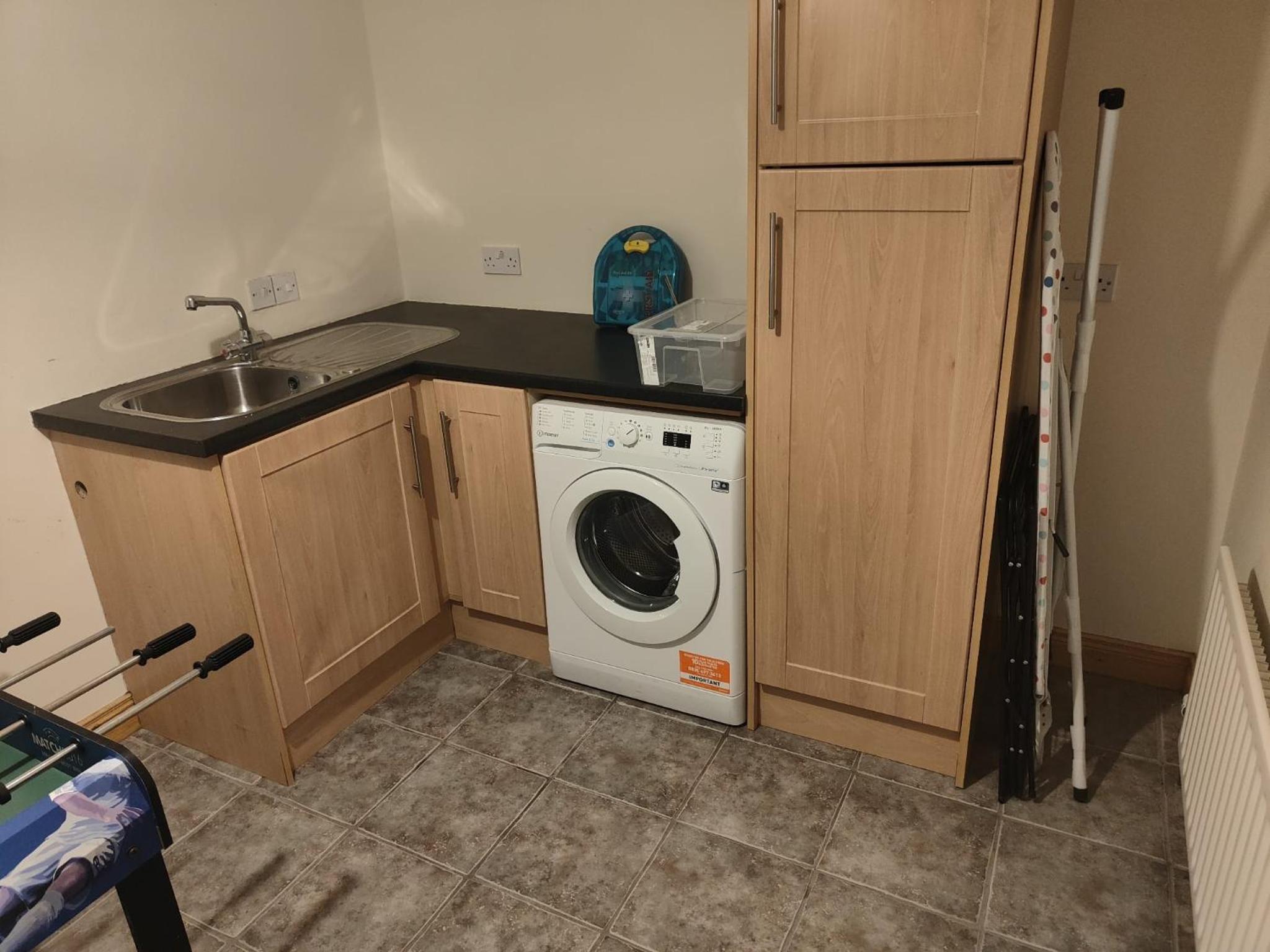 Castleview Large 3 Bedroom Family House - Glenarm view 5