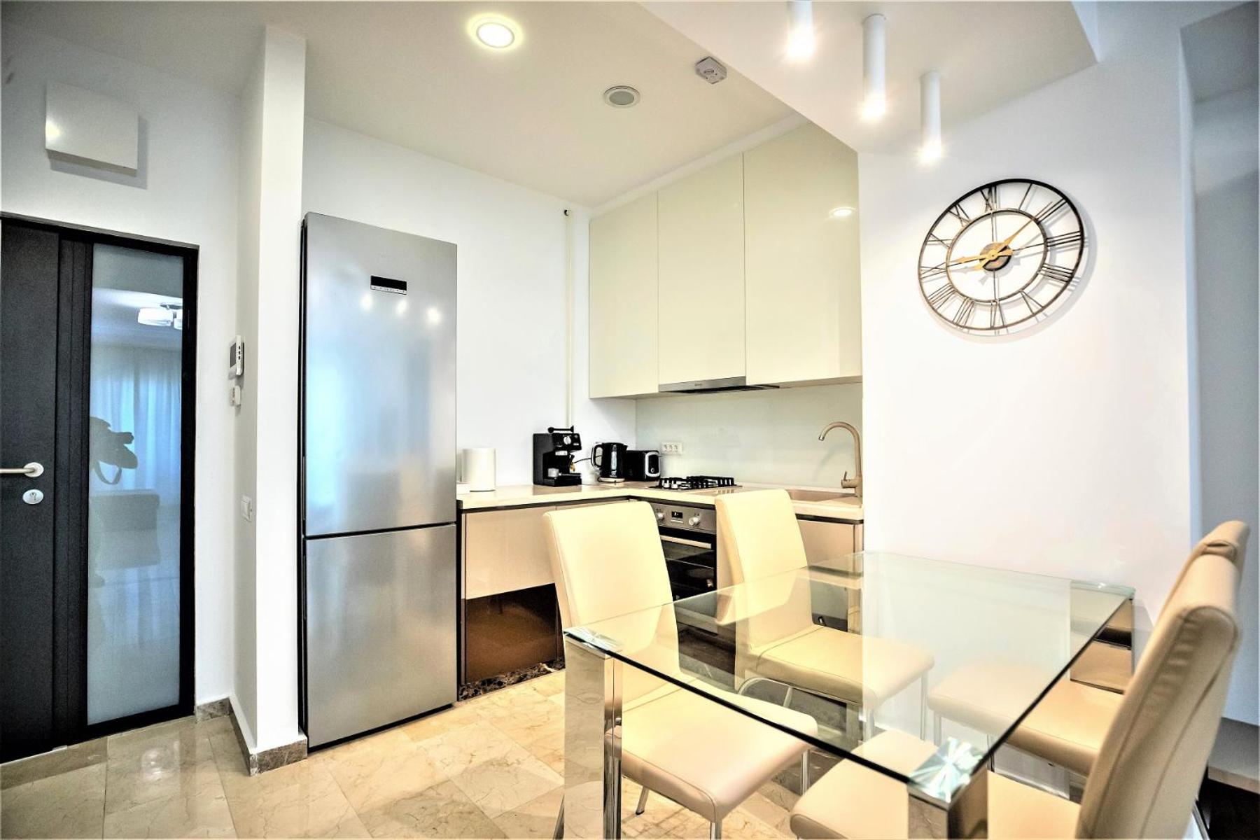 Apartament Sandra Mamaia in Luxury Vila Sophia3 view 2