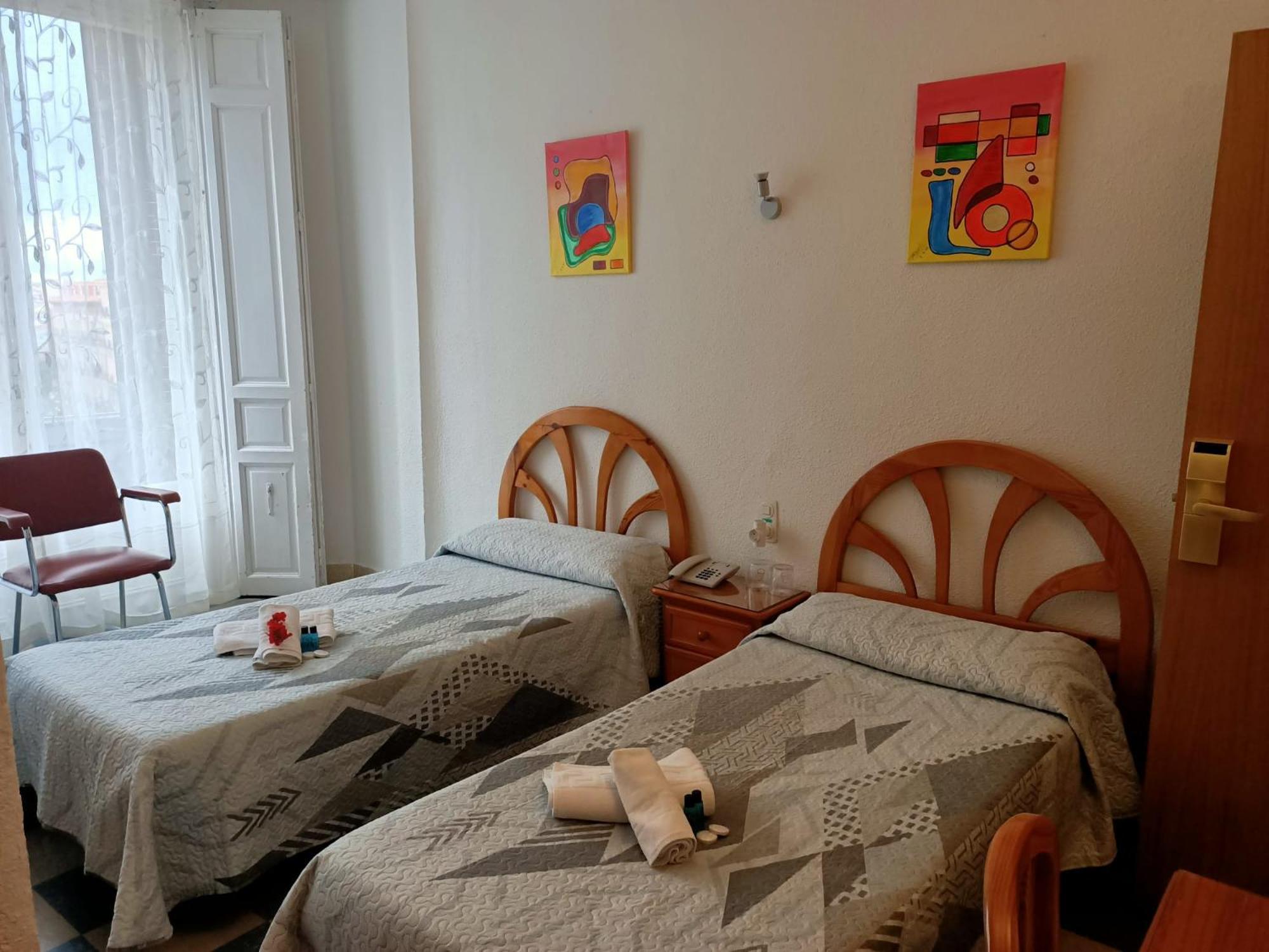 Hostal Continental - Image 2