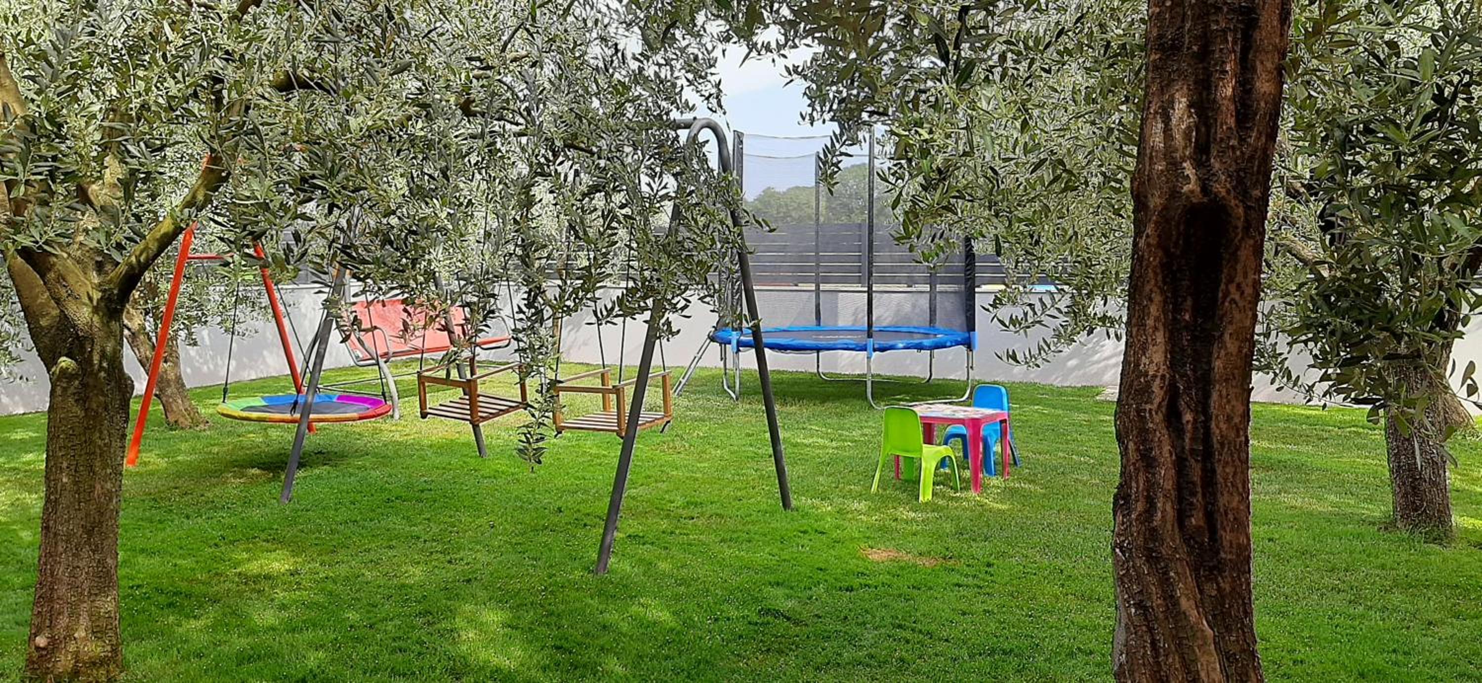 Photo 43