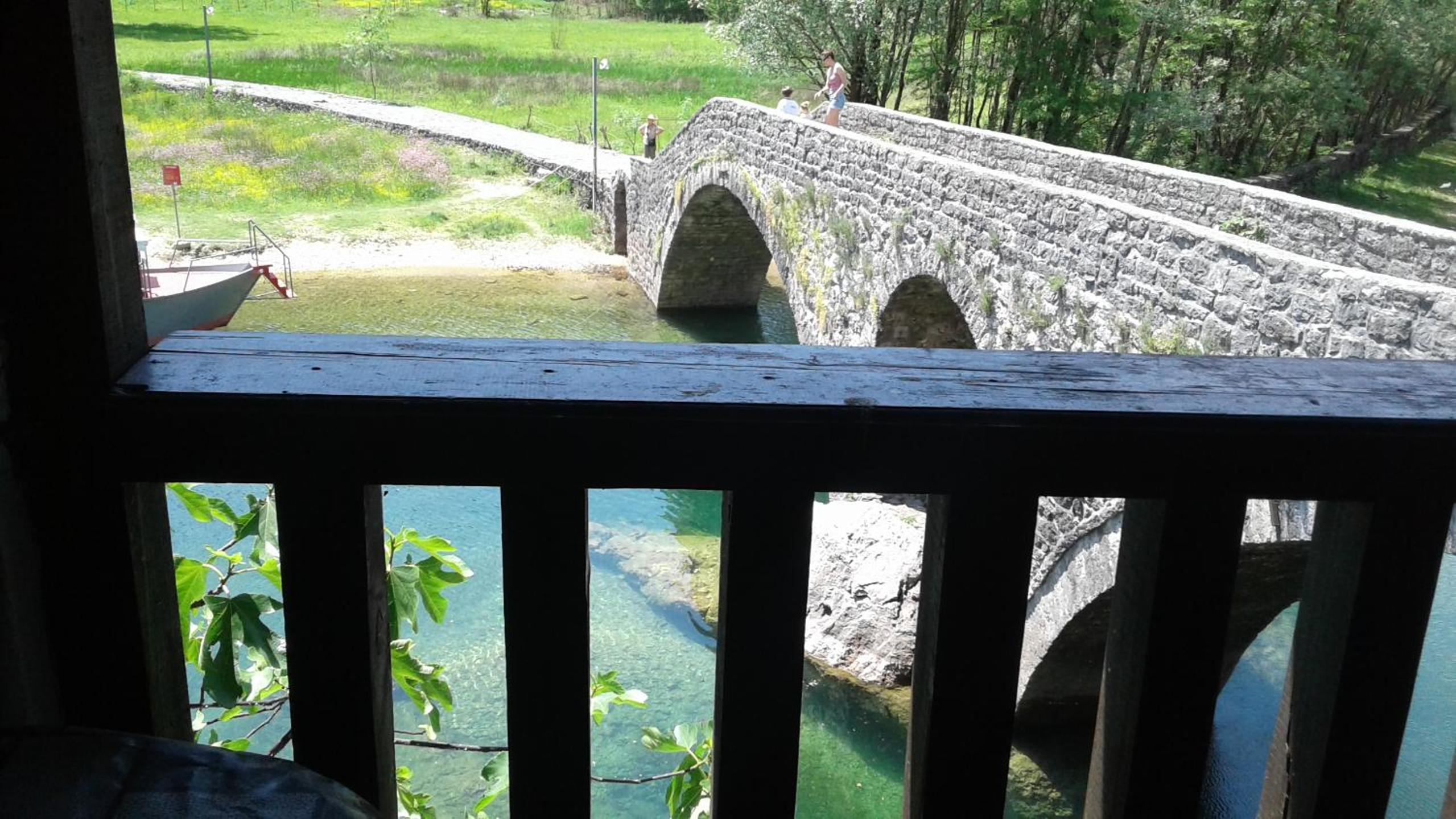 Photo 13