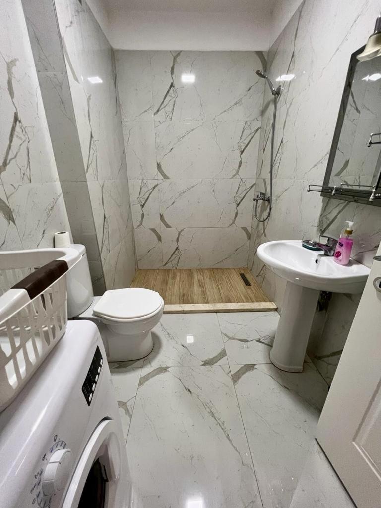 Armando Apartments