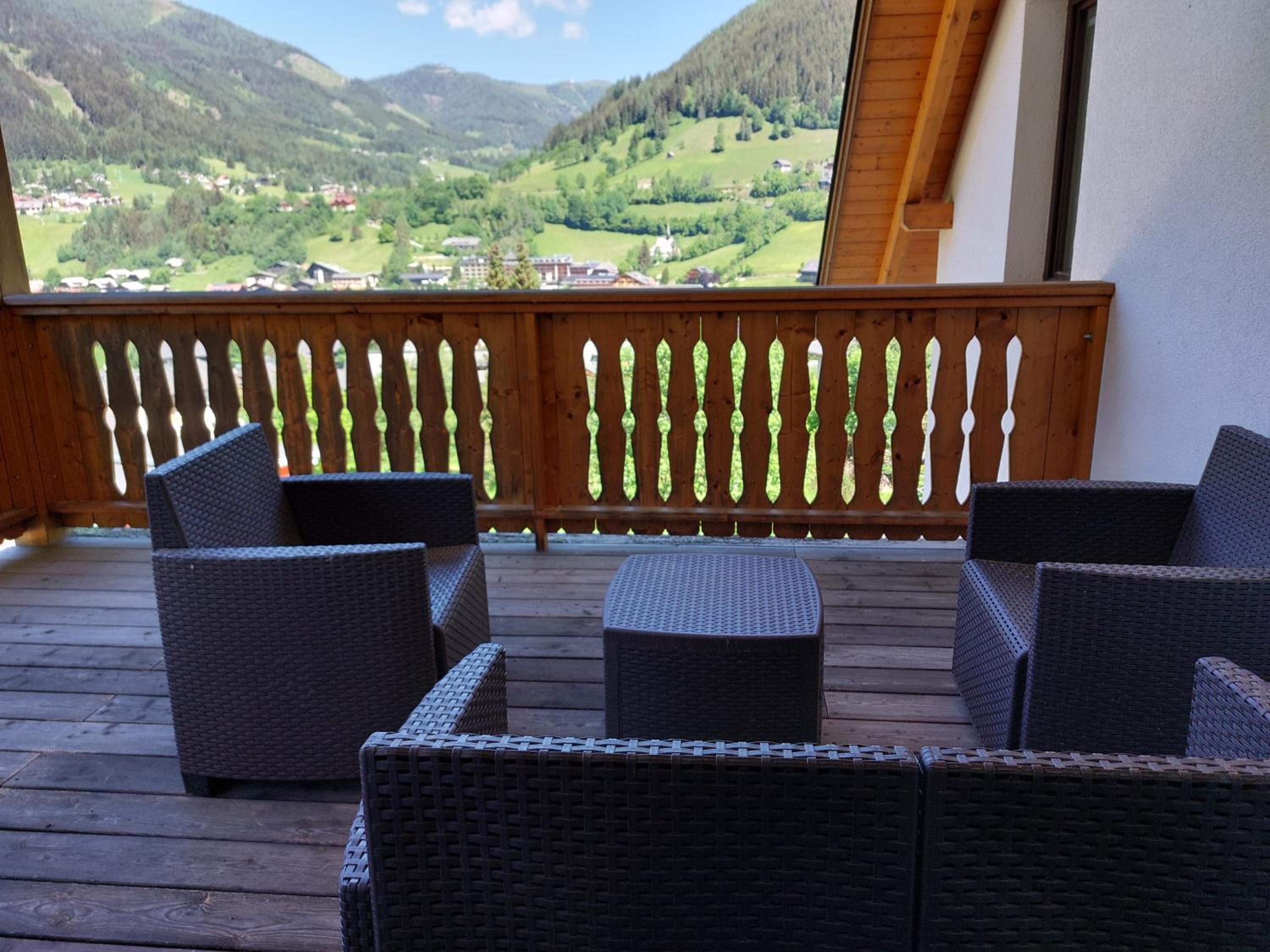 Ski-to-door Apartment PISTENBLICK