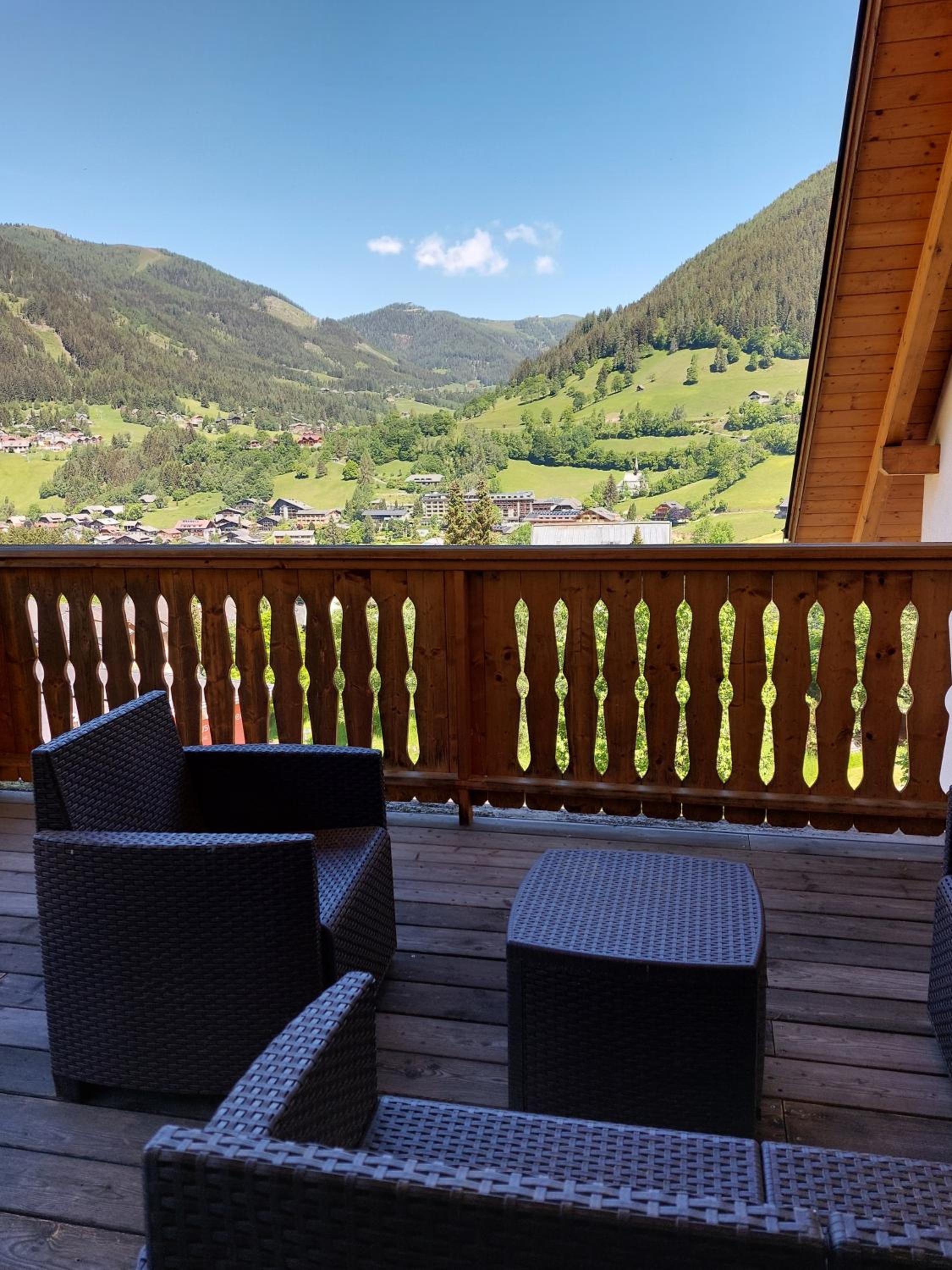 Ski-to-door Apartment PISTENBLICK