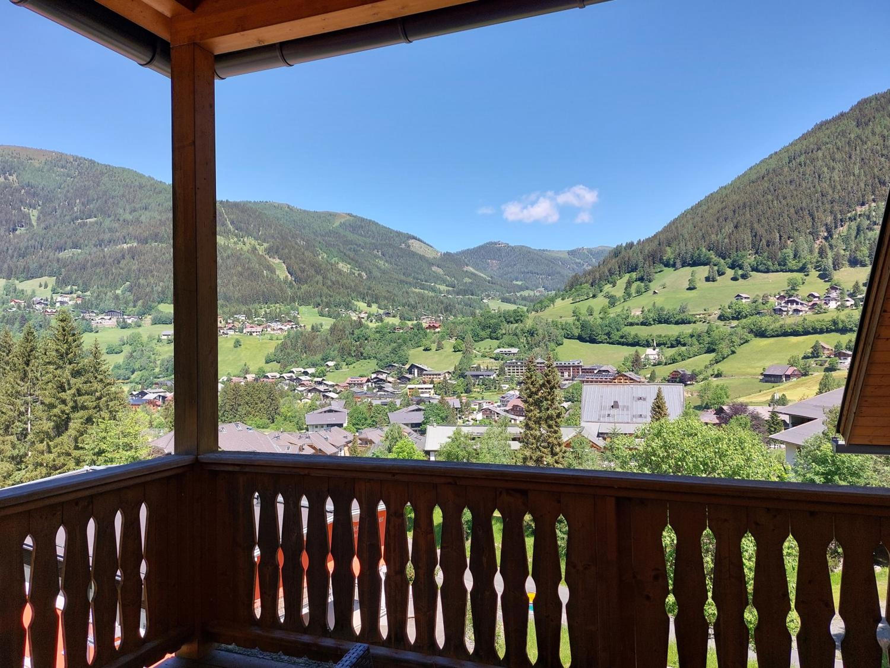 Ski-to-door Apartment PISTENBLICK