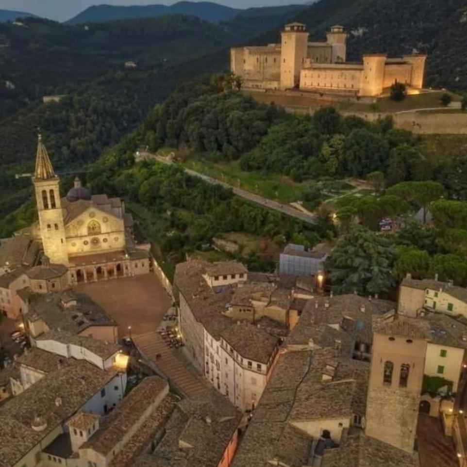 Appartamento Central Palace Spoleto view 3