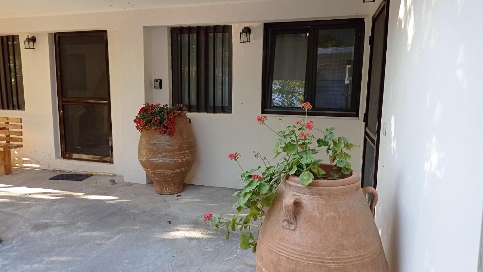 VillaTzer - Traditional house with fireplace and garden