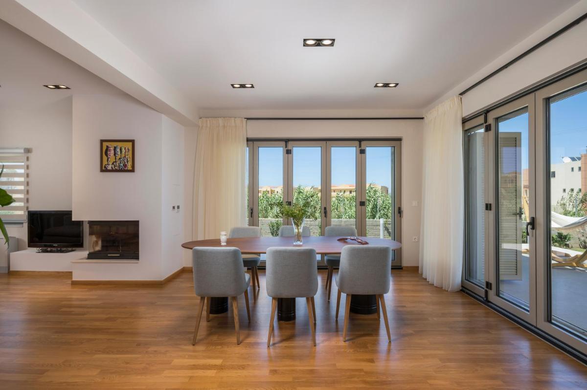 Villa Argyrenia photo 5