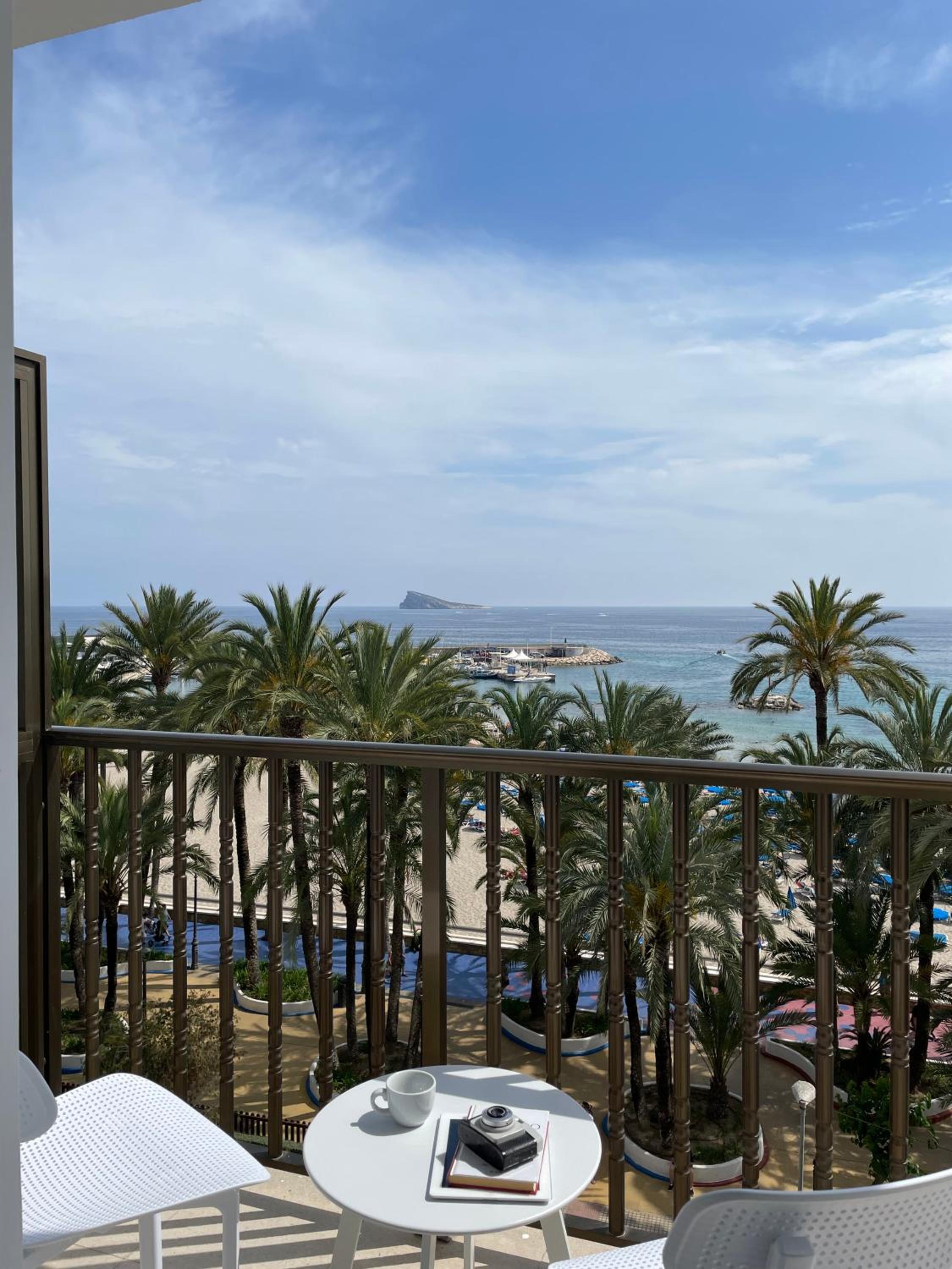 Casual Pop Art Benidorm by Casual Hoteles