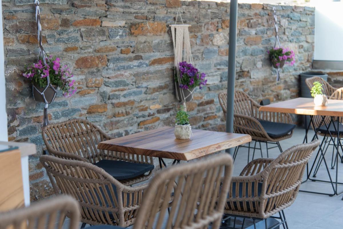 outdoor BBQ area