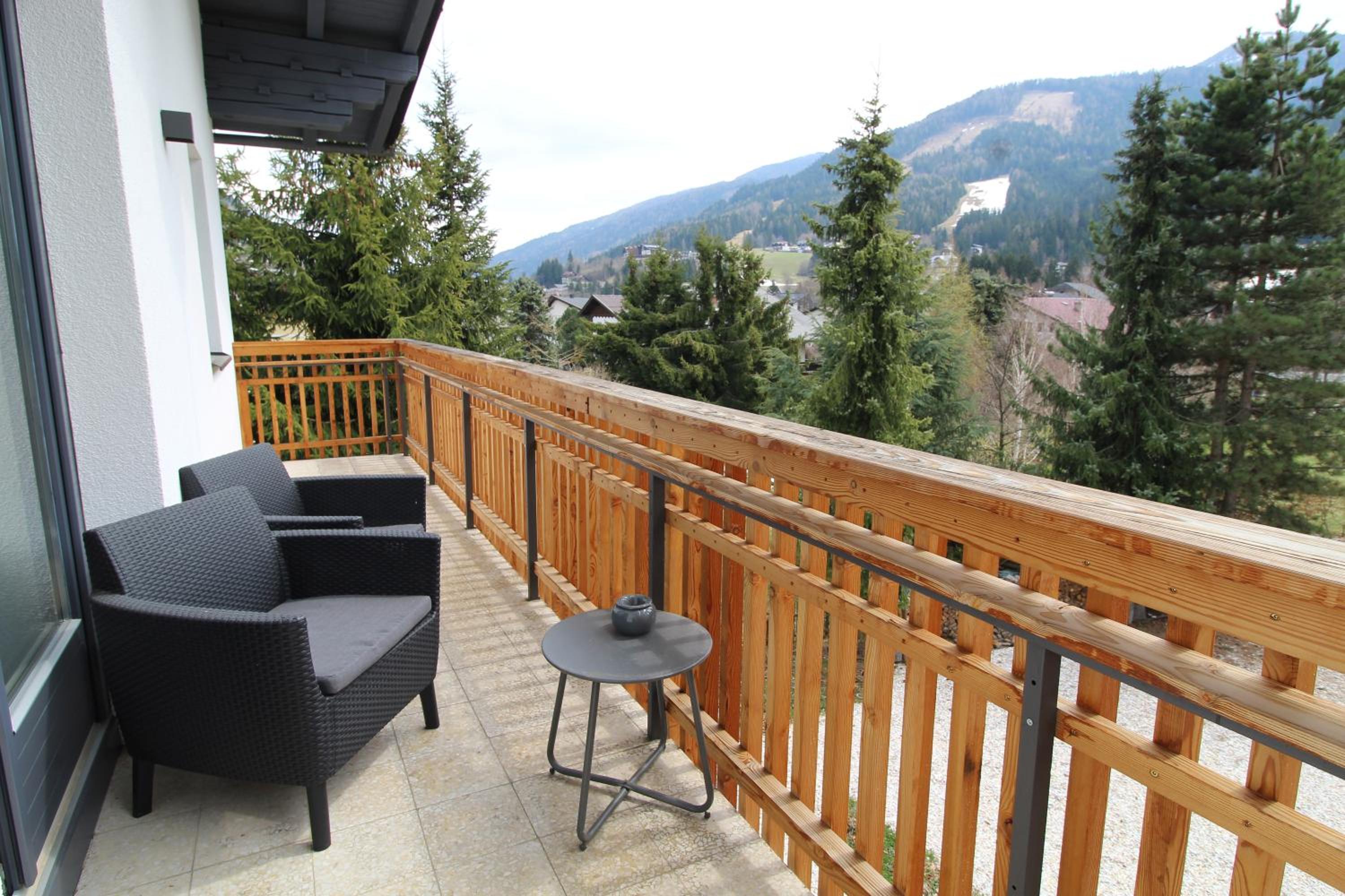 RMG Roses Apartments