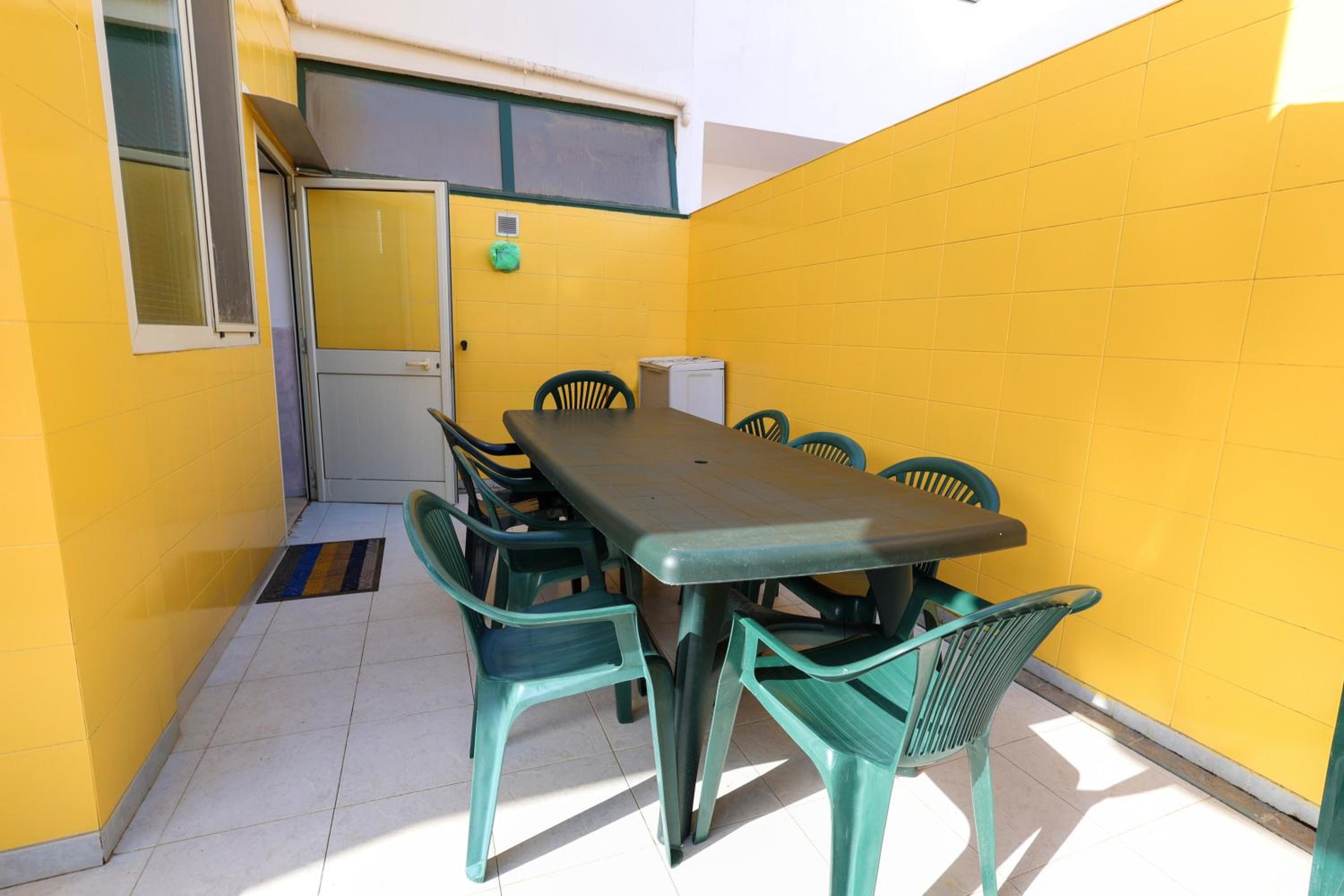 Family apartment in Torre Pali with private 100 sqm garden photo 4