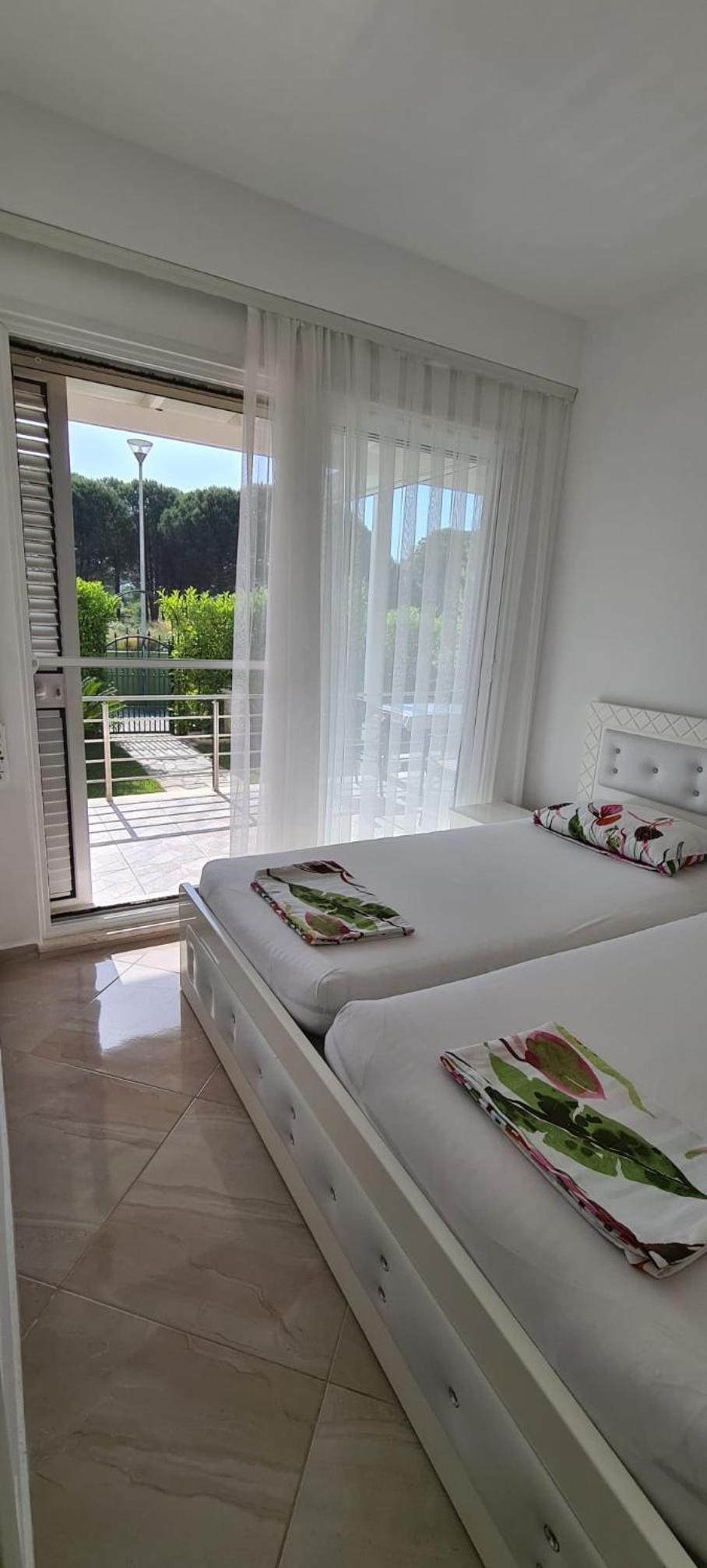 Gjiri i Lalzit Lura 3 Apartment Toni photo 5