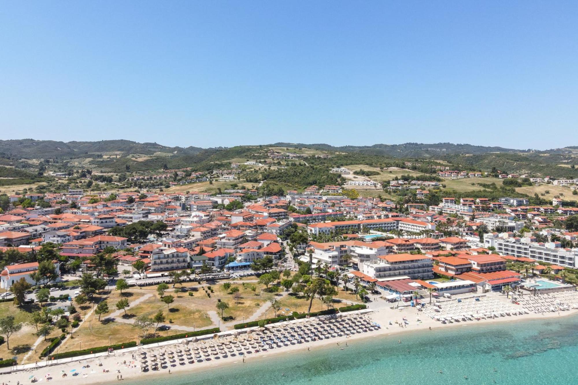 Kentro Luxury Suites view 5