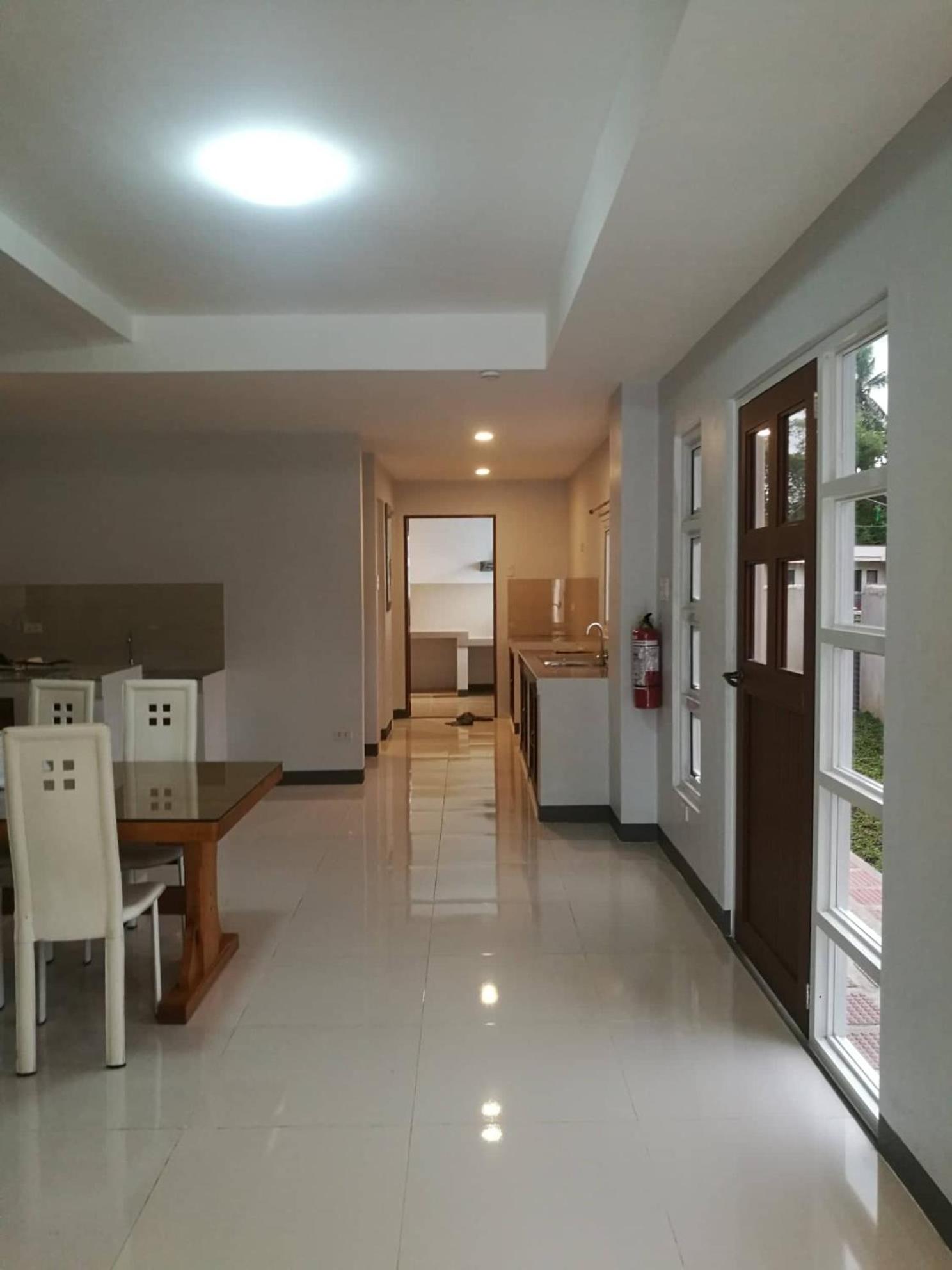 Overnight Villa Transient House