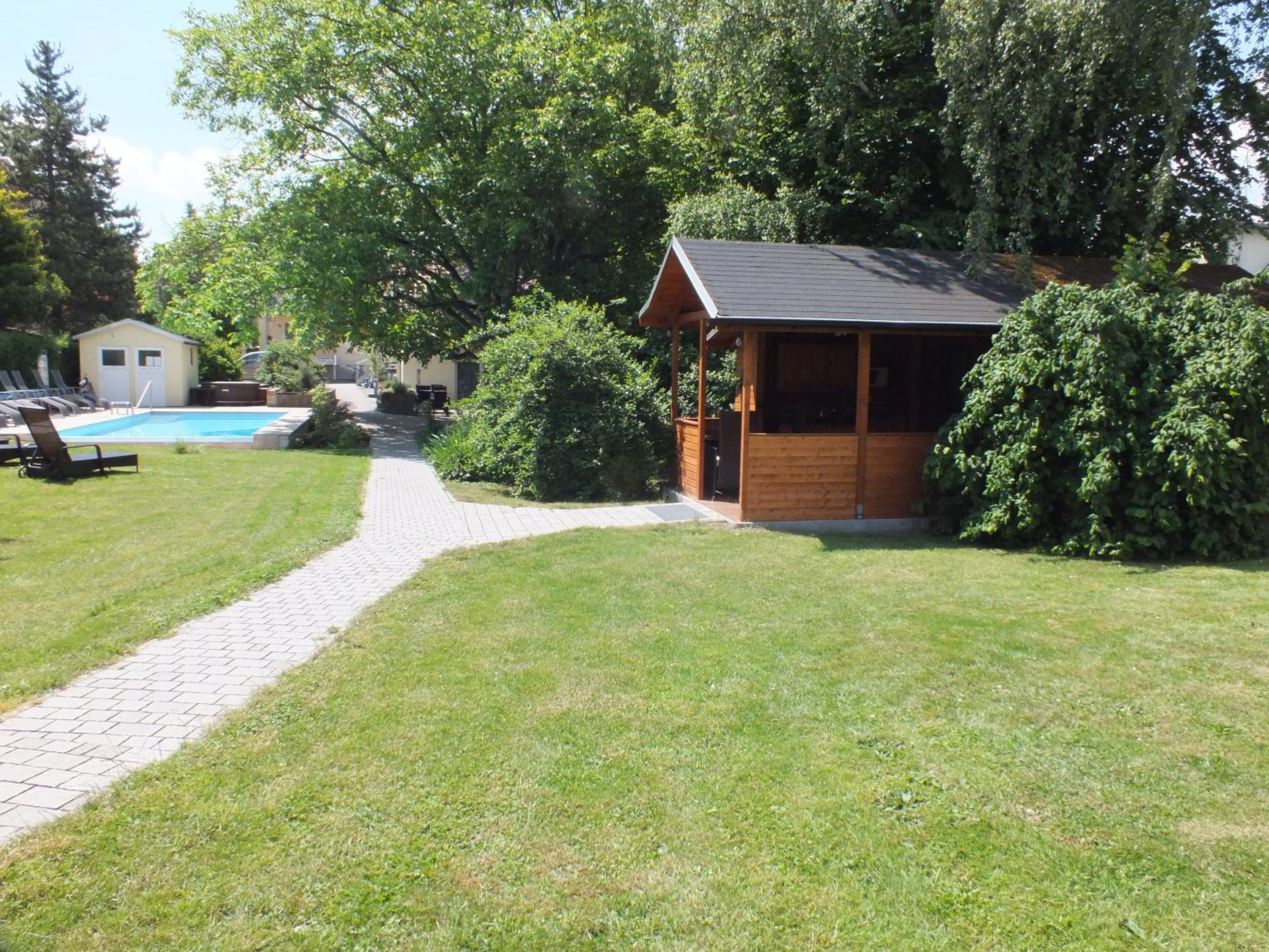 Photo 19