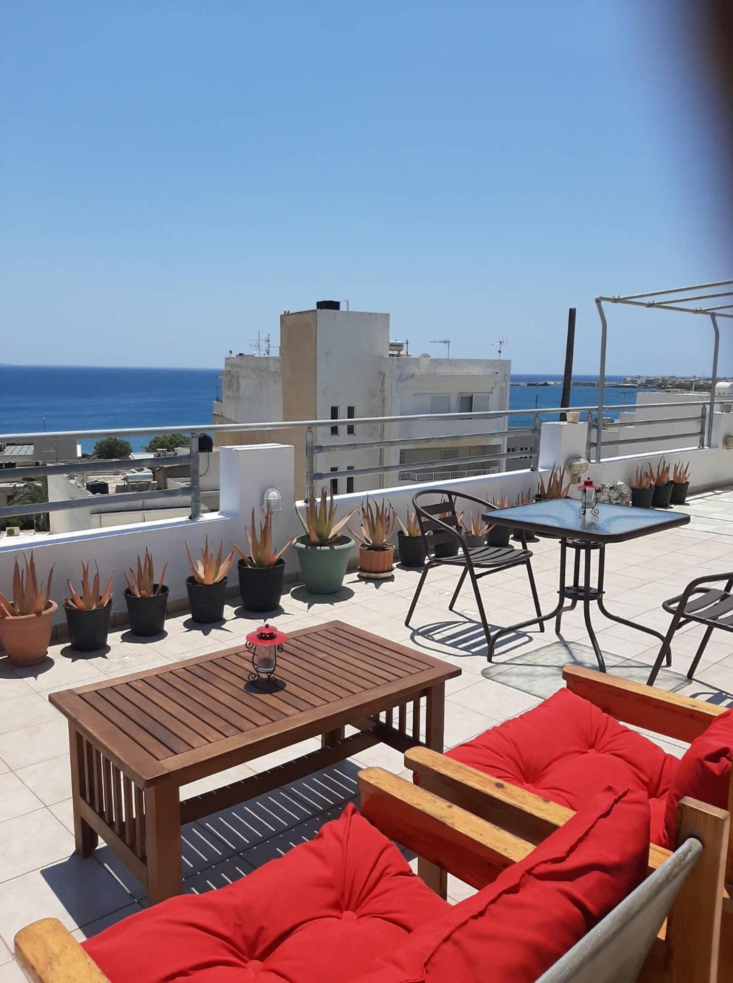 Comfy Apartment near the Sea