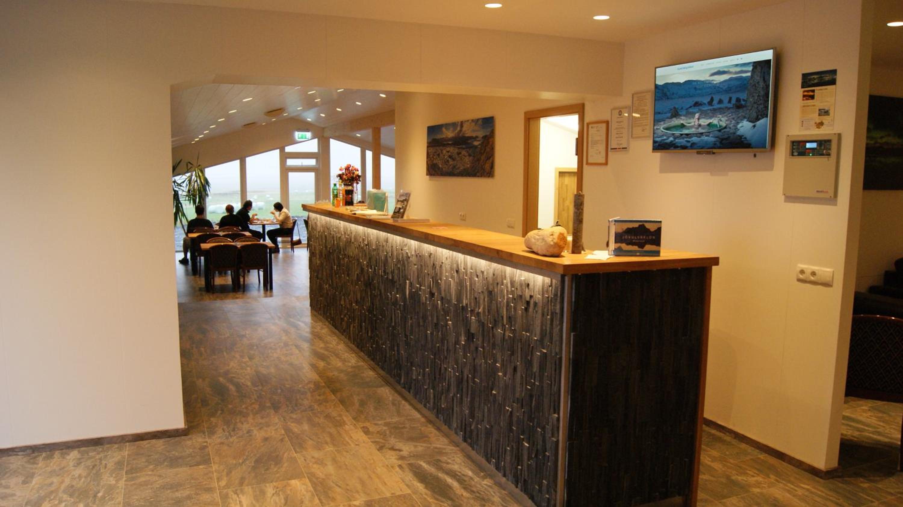Glacier World - Hoffell Guesthouse