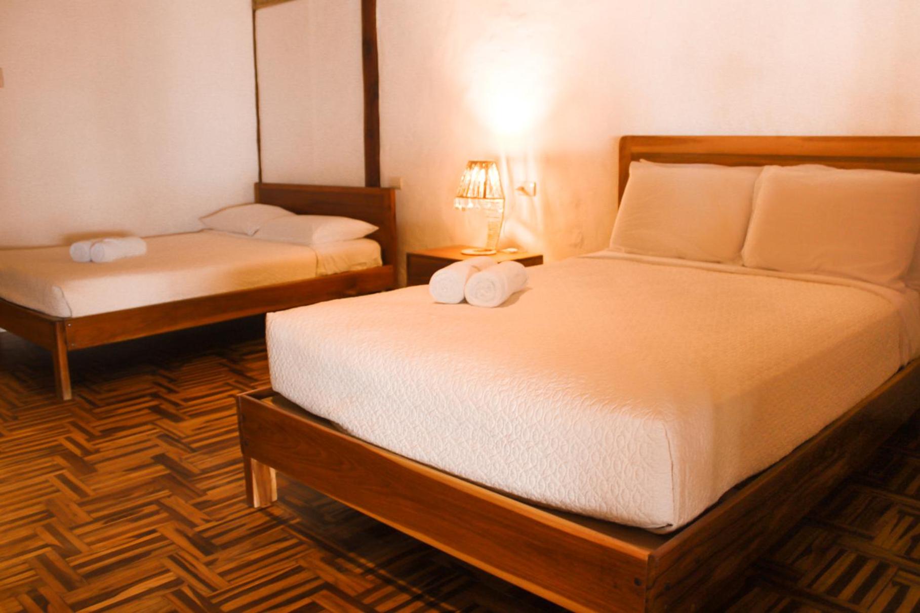 Ayampe Guest House