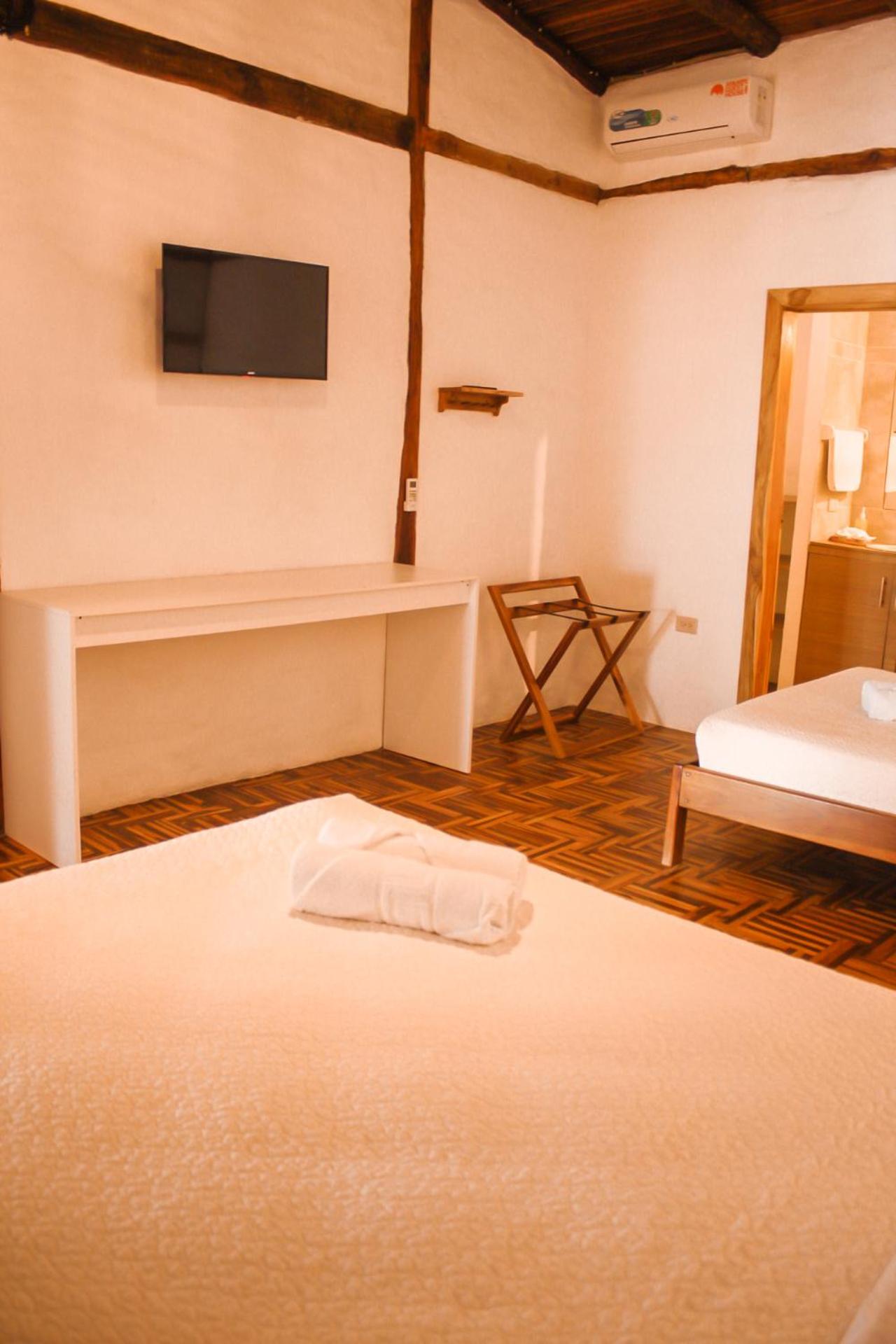 Ayampe Guest House