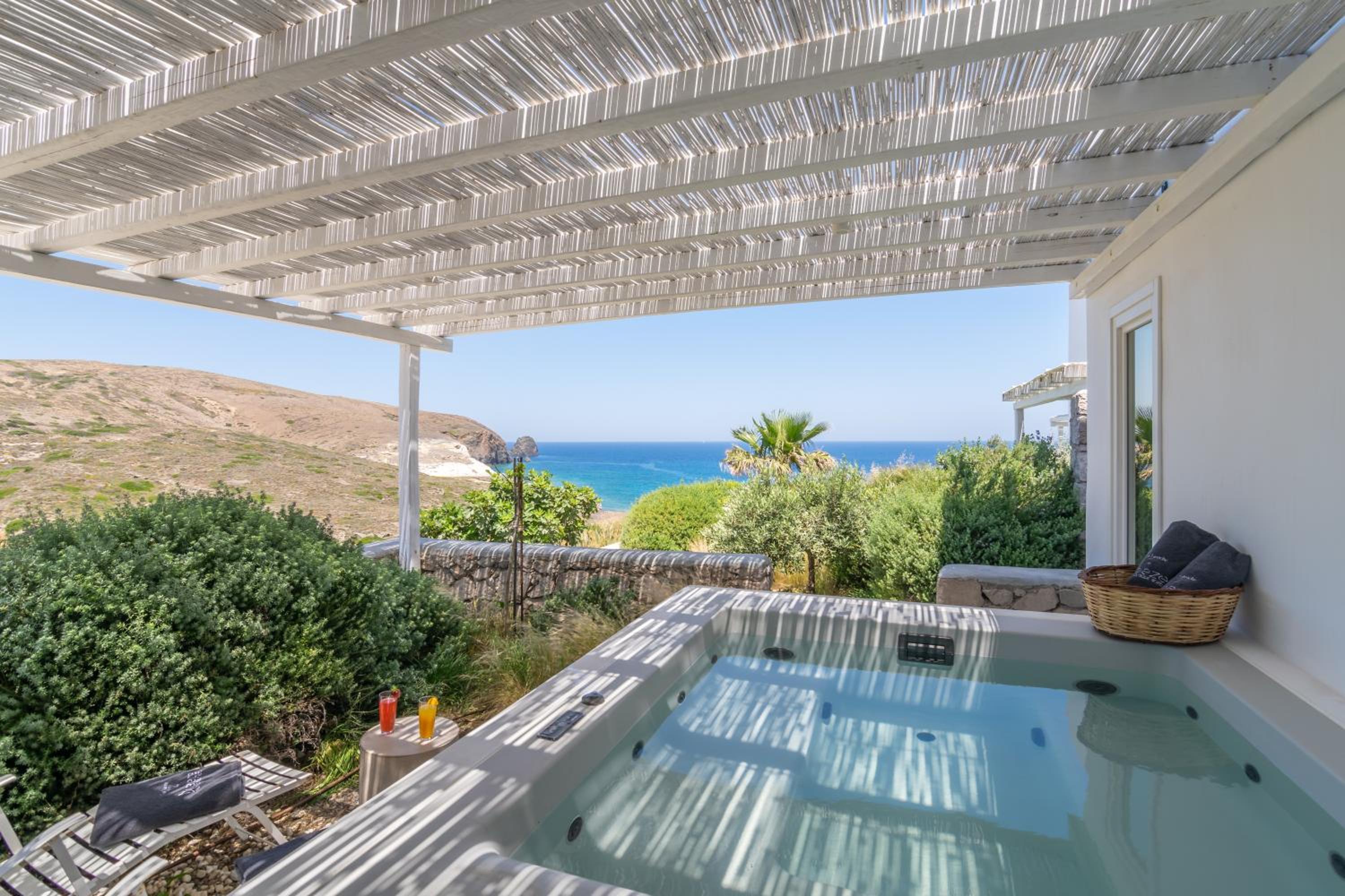 Milos Breeze Boutique Hotel 25