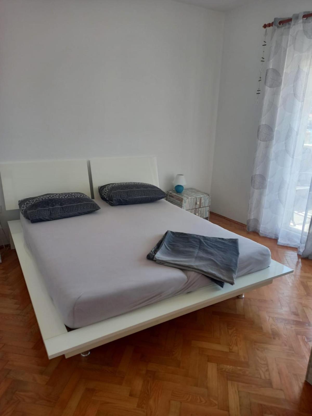 Apartman Rebeka view 2
