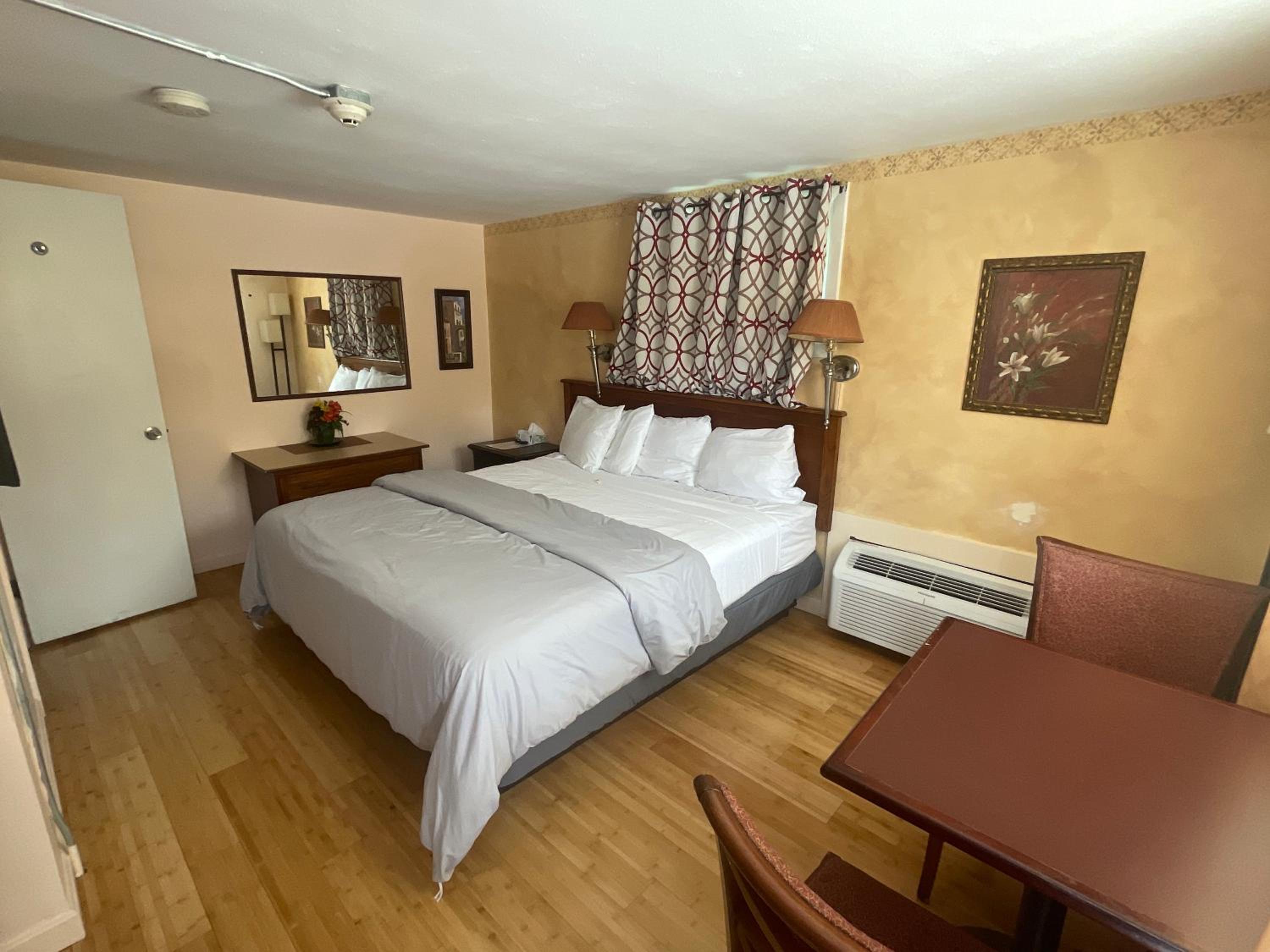 Aquastar Inn