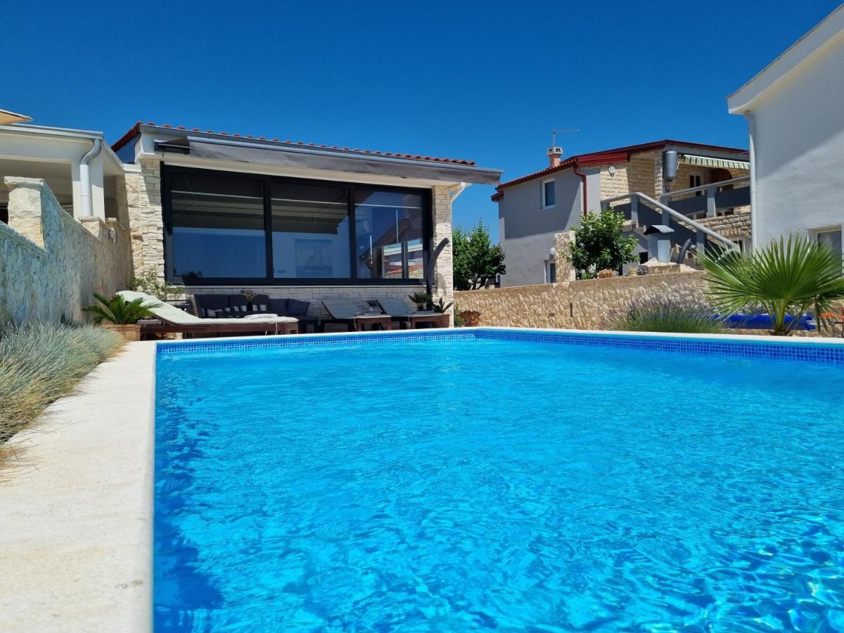 Hotel Holiday House Nataly - Image 1