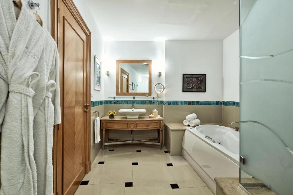 Lazib Inn Resort & Spa