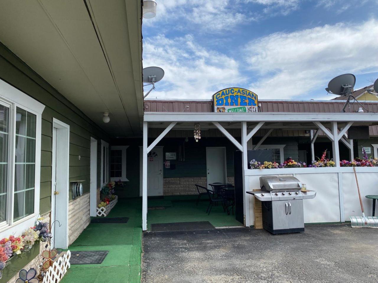 Western Motel