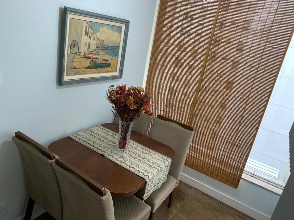 Apartamento COPANEMA Reformadíssimo no Posto 6, VENHAM