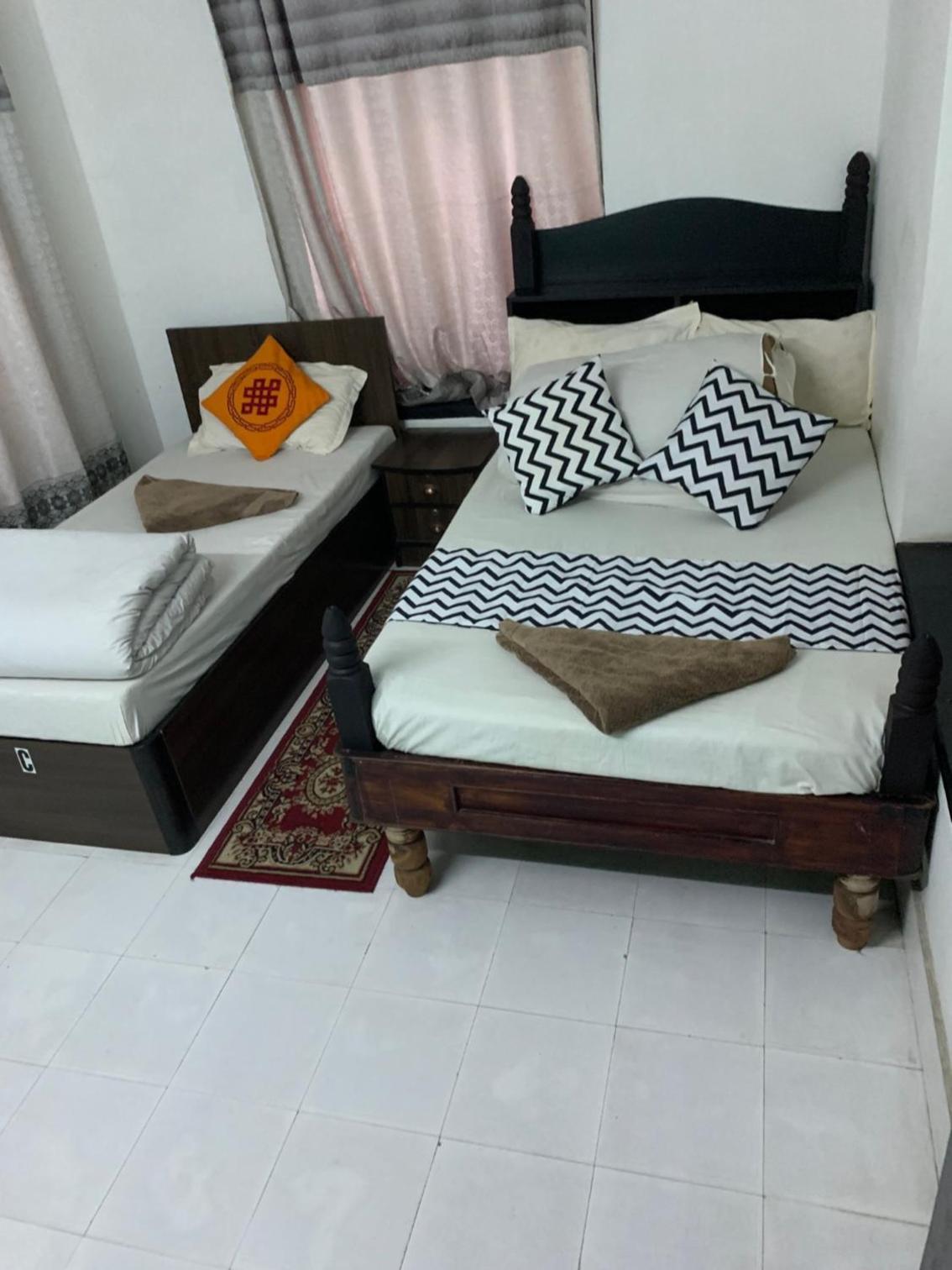 BnB Royal Tourist House Near Tourist Bus Station in Thamel
