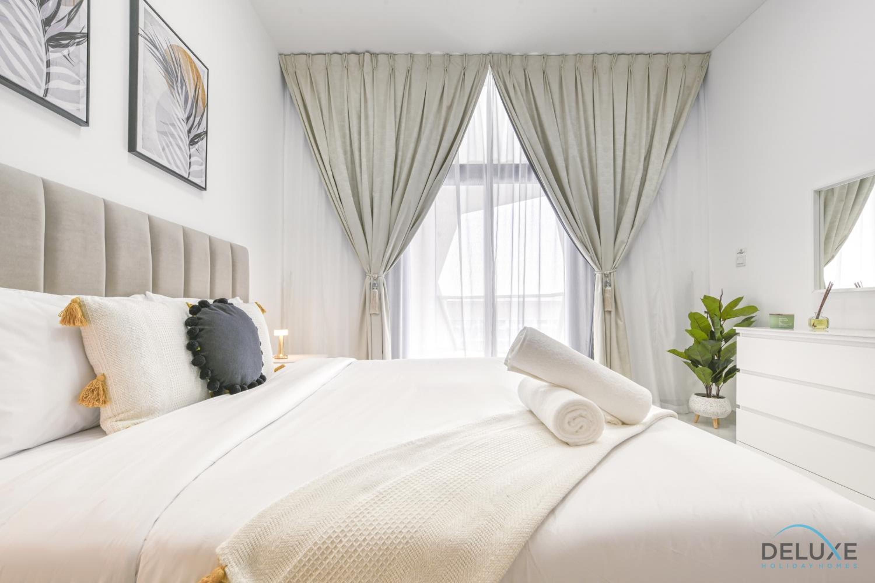 Urban 1BR at Binghatti Stars Dubai Silicon Oasis by Deluxe Holiday Homes
