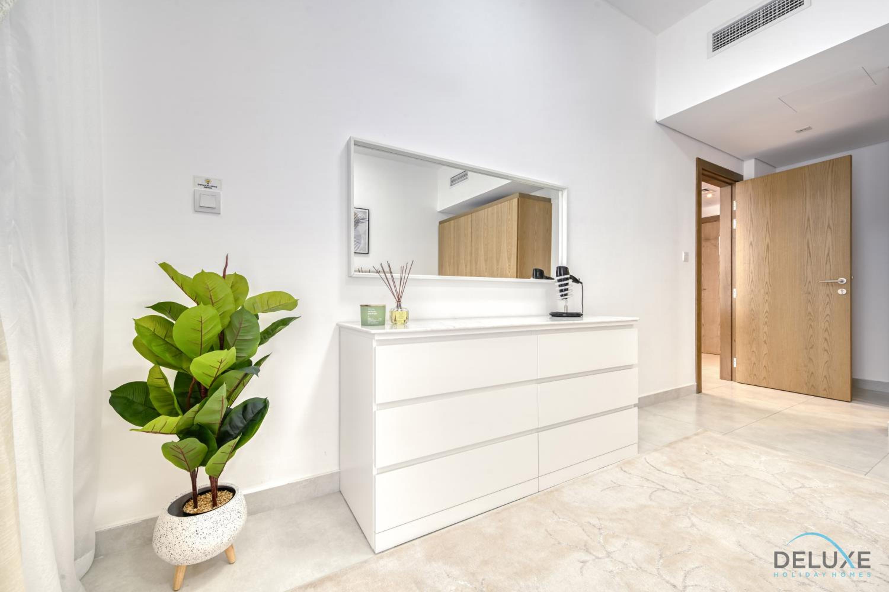 Urban 1BR at Binghatti Stars Dubai Silicon Oasis by Deluxe Holiday Homes