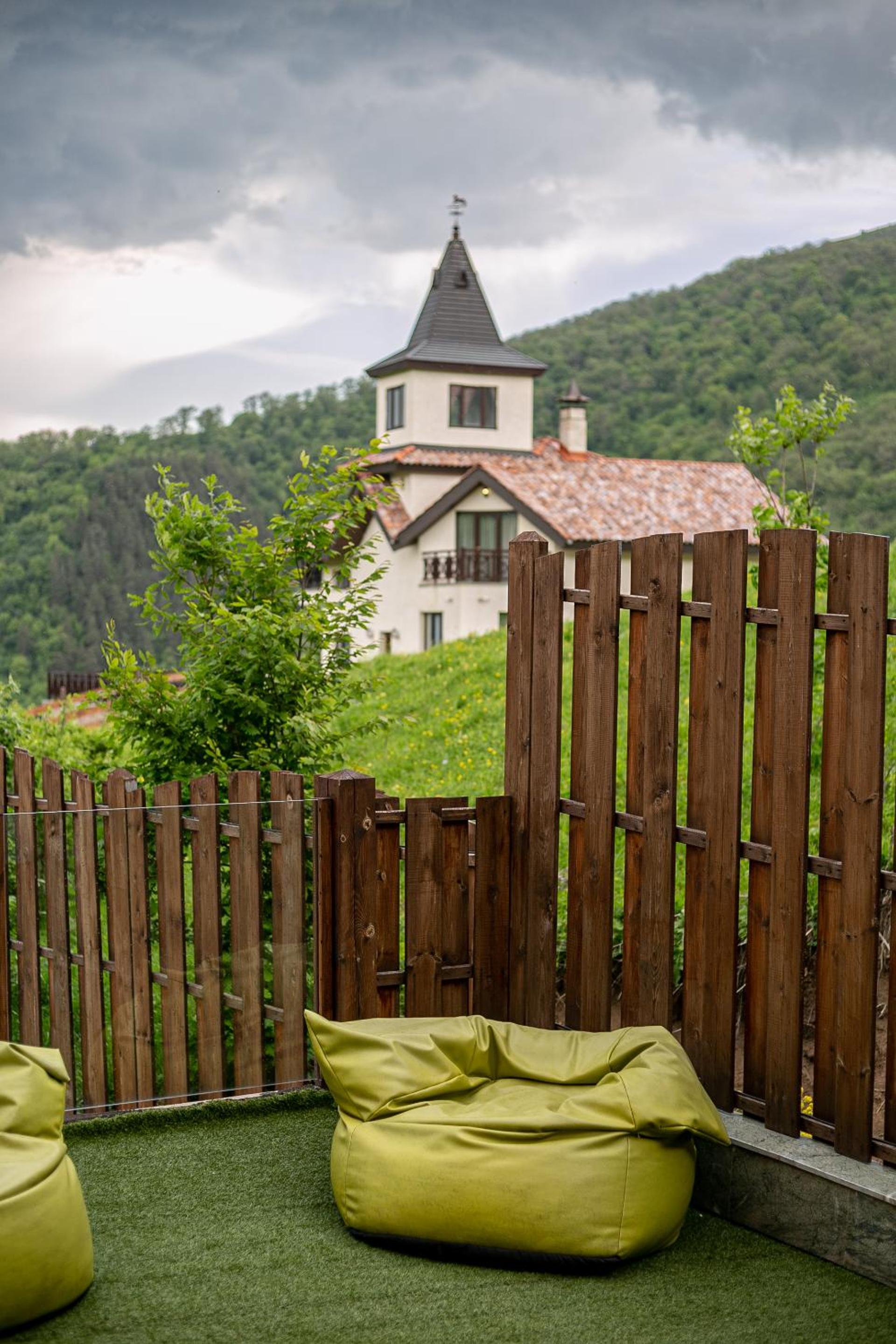children's play area