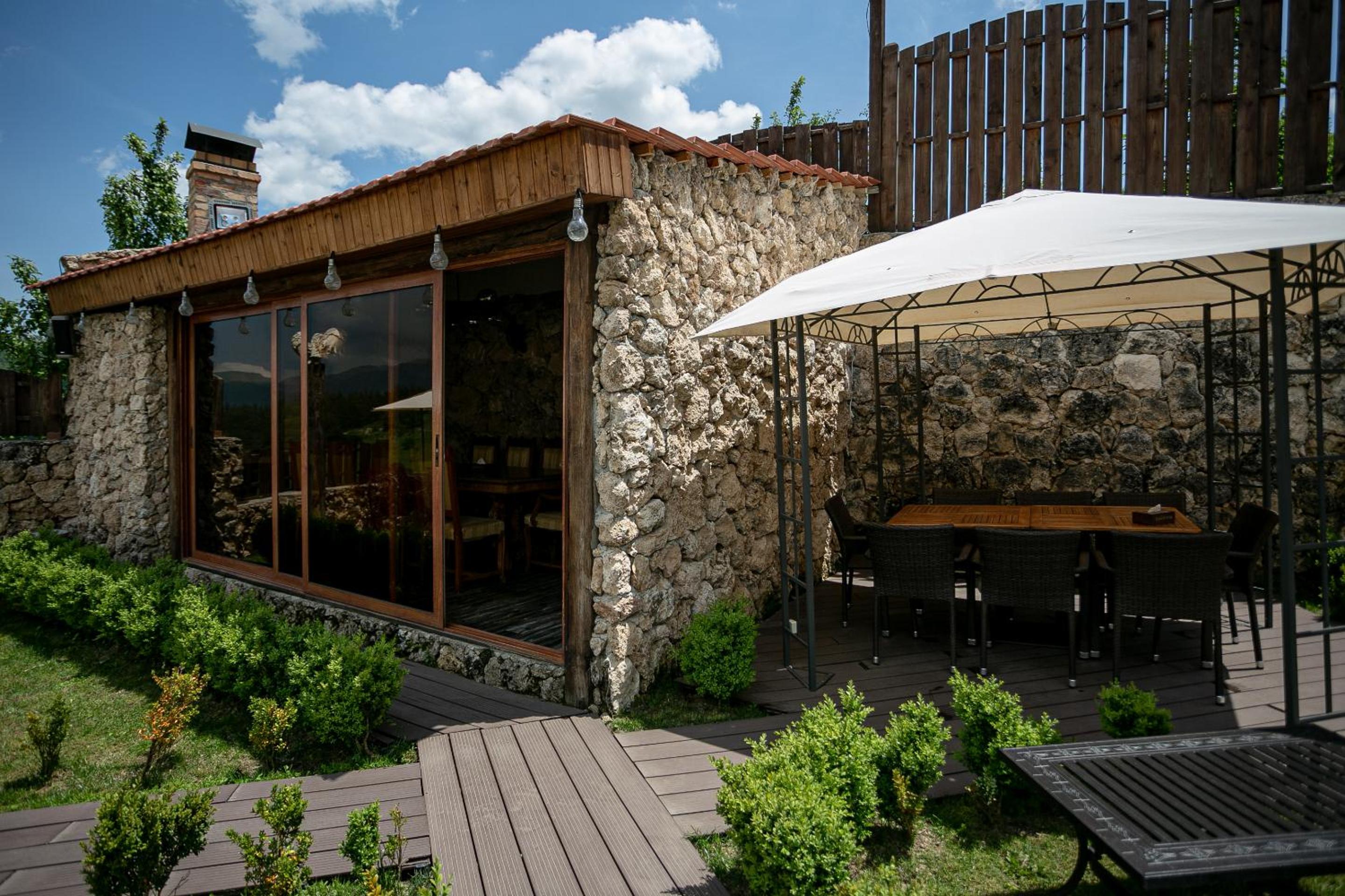 outdoor BBQ area