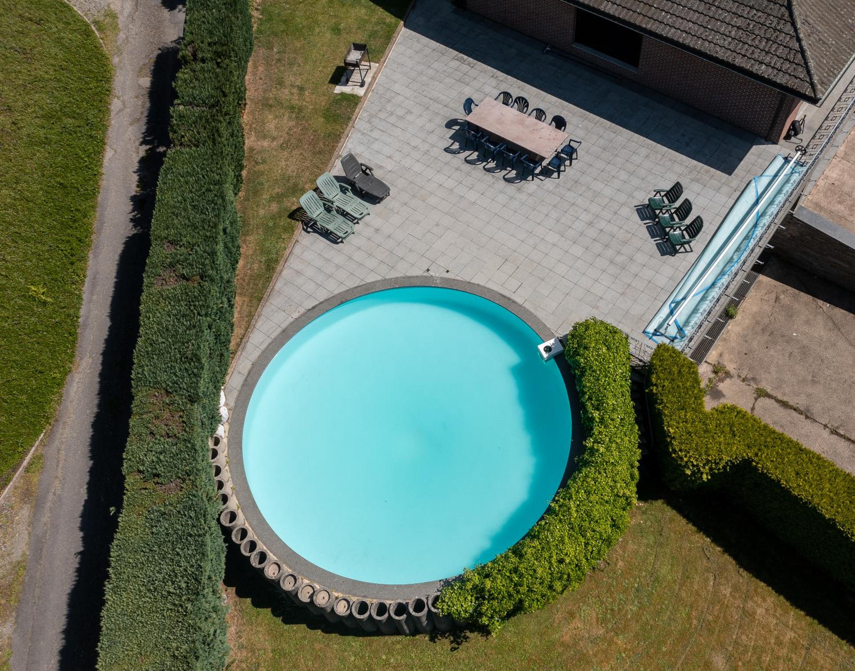 Luxueuse et spacieuse villa avec sauna et piscine