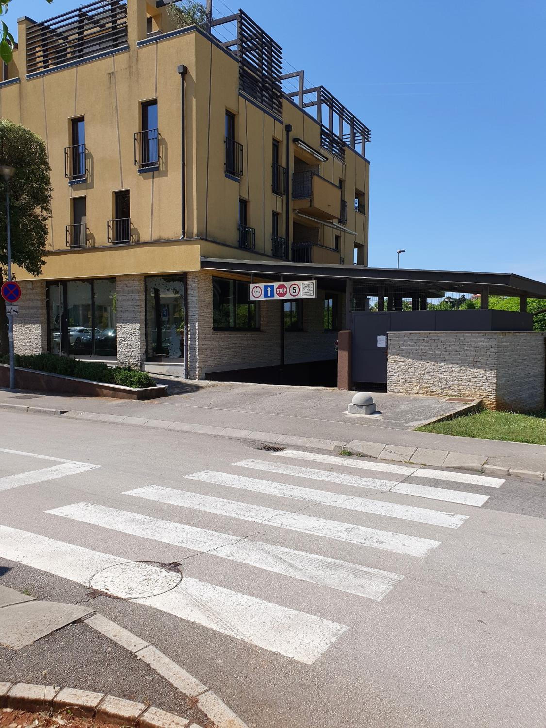 Lucia Exclusive with parking in the garage - Property Image 27