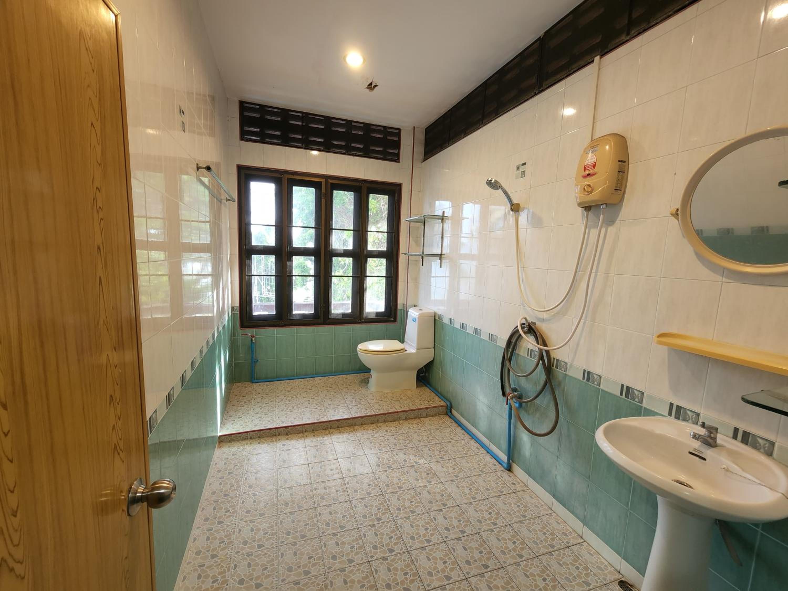 Coral Resort & Bungalows