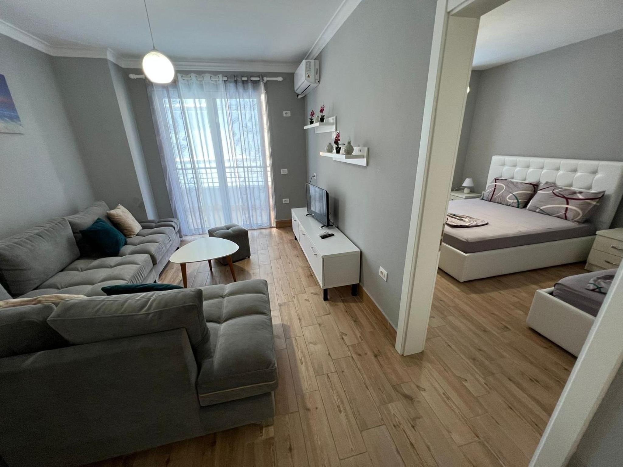 Armando Apartments