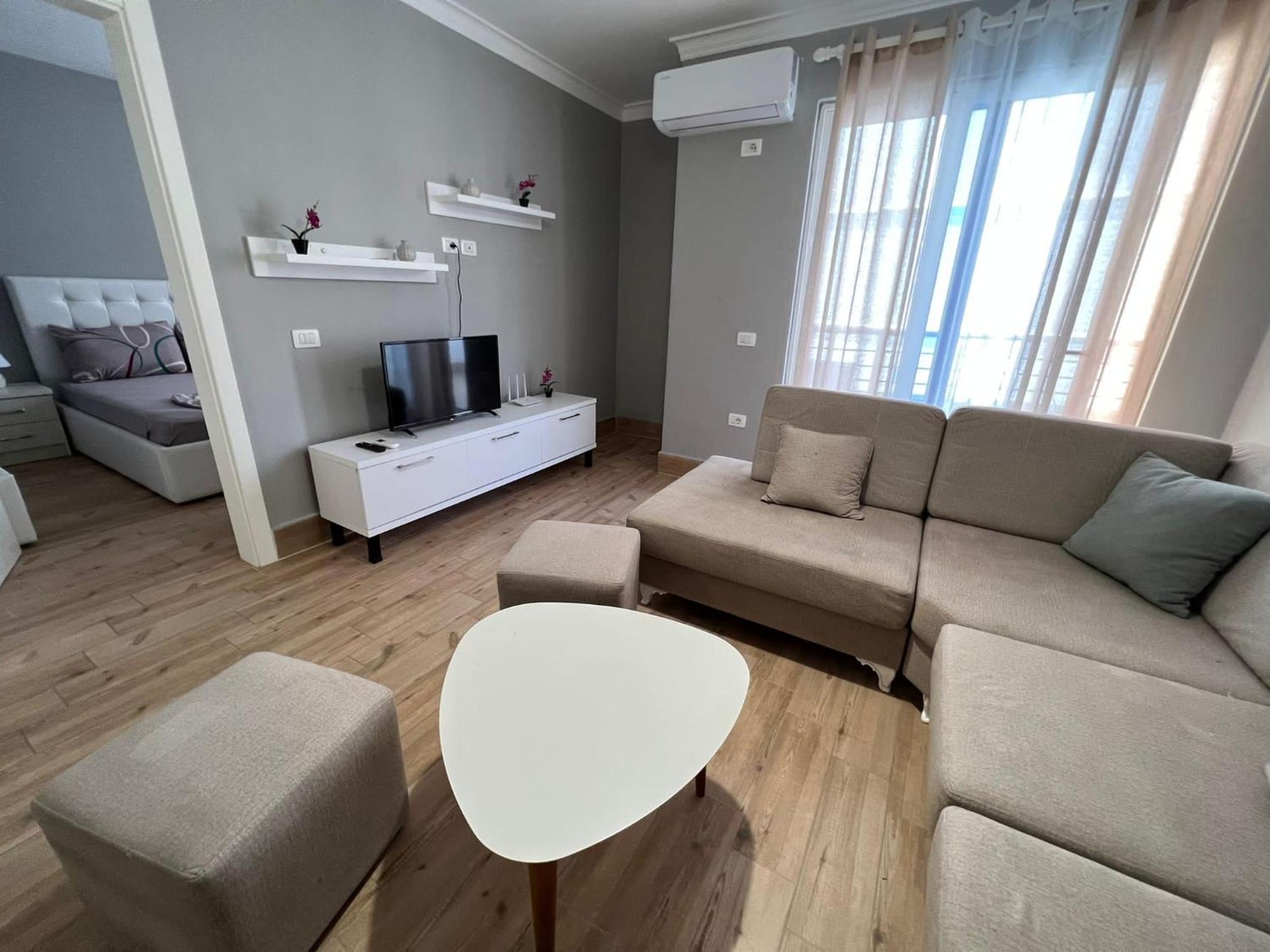 Armando Apartments
