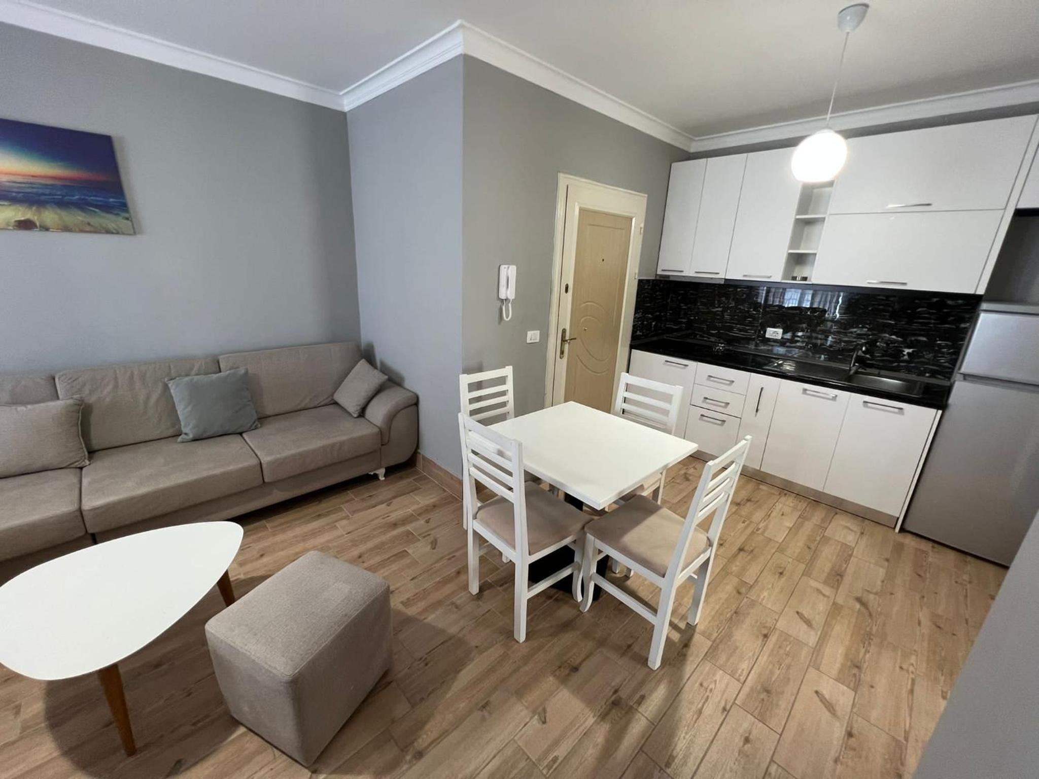 Armando Apartments
