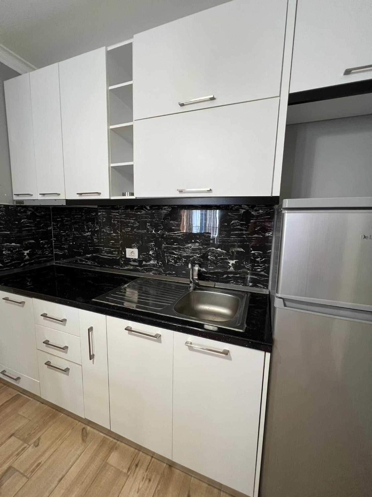 Armando Apartments