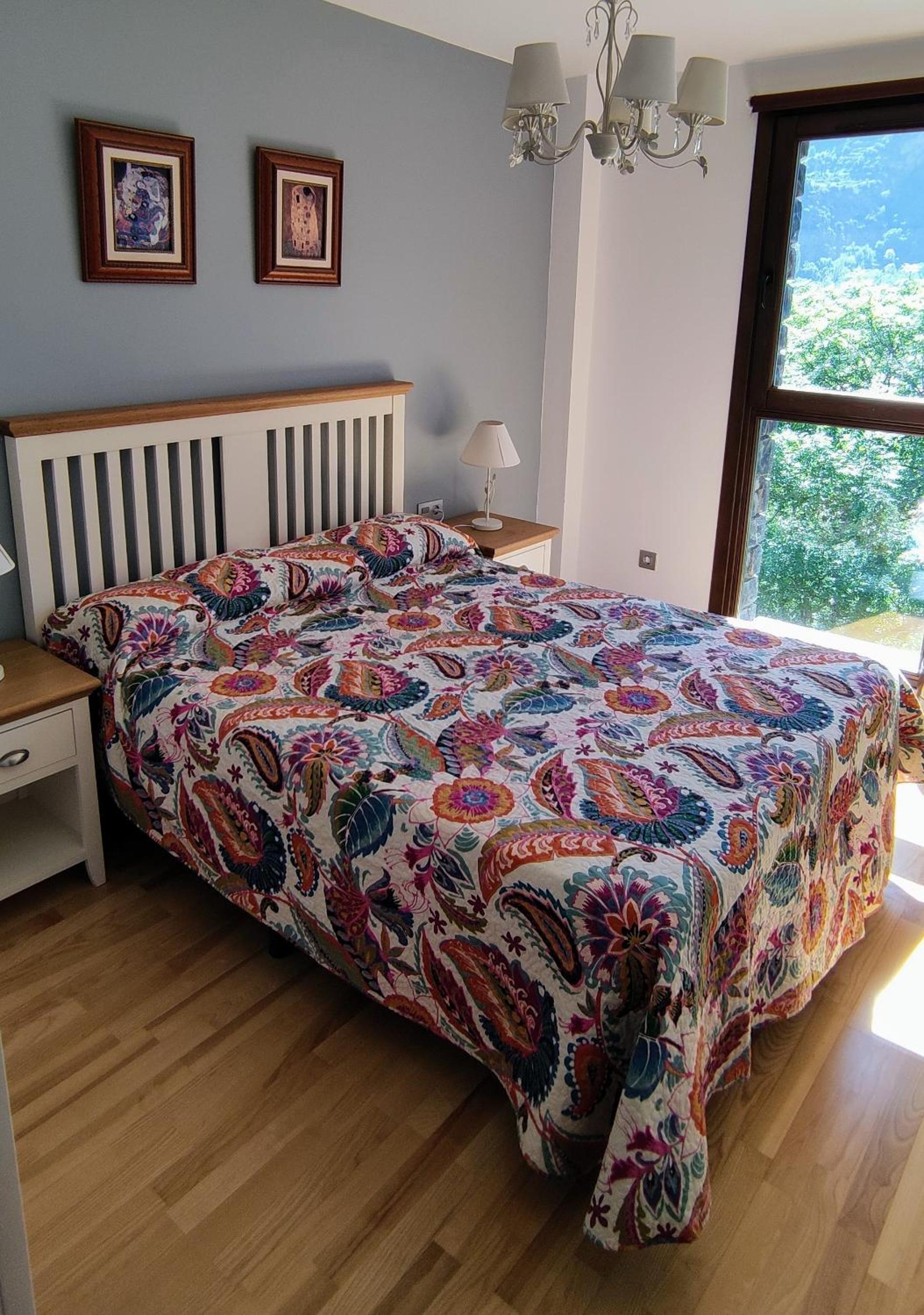 Pleta del Mon view 4