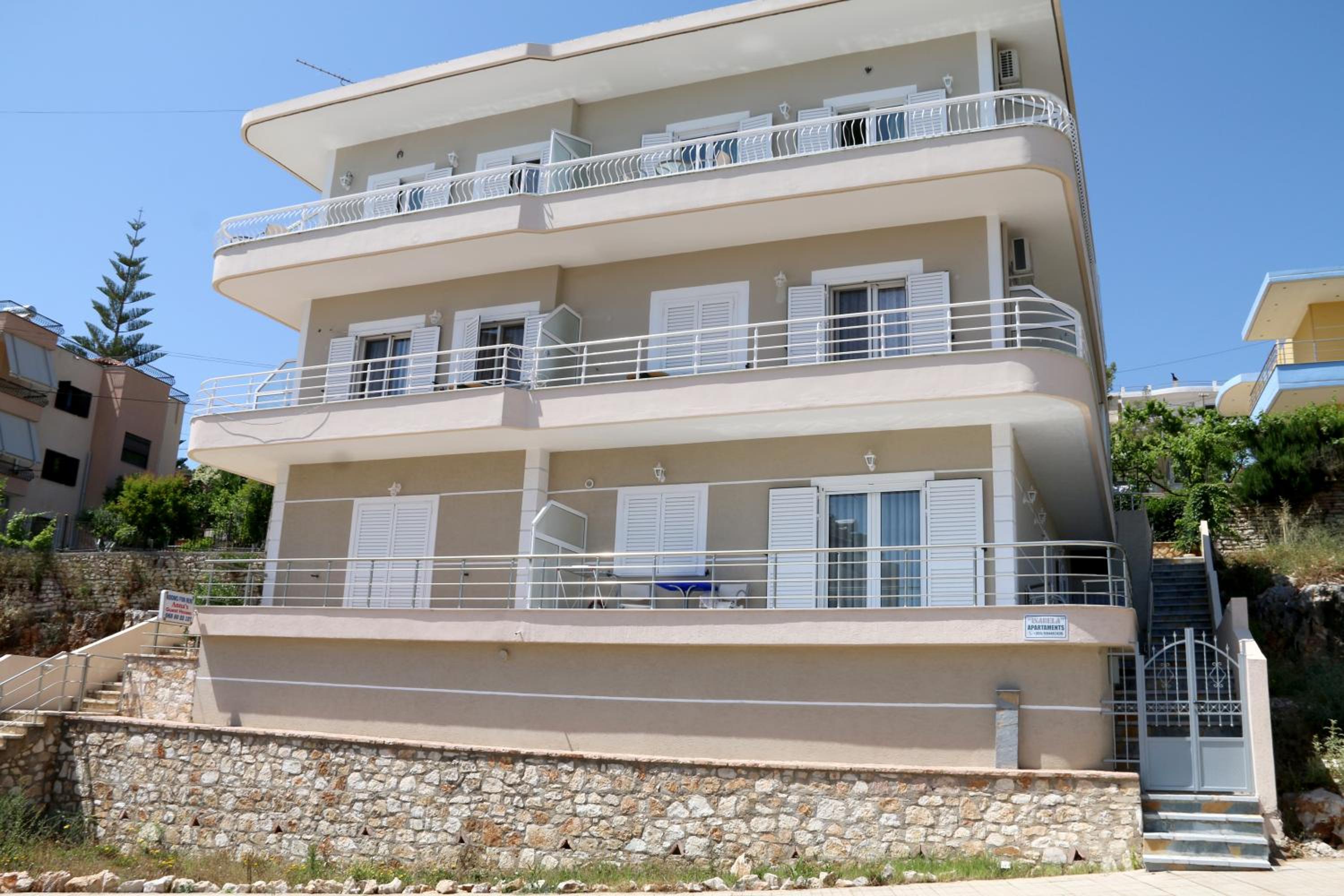 Isabela Apartments