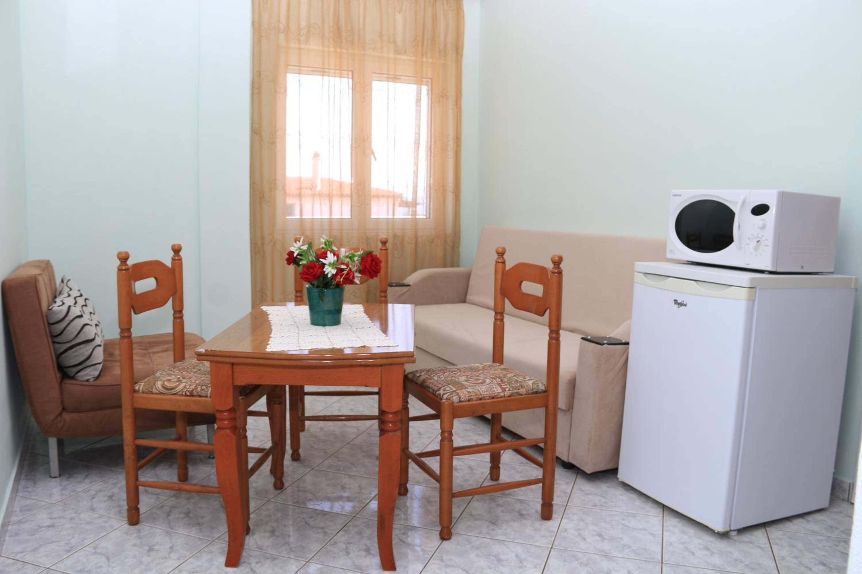 Isabela Apartments