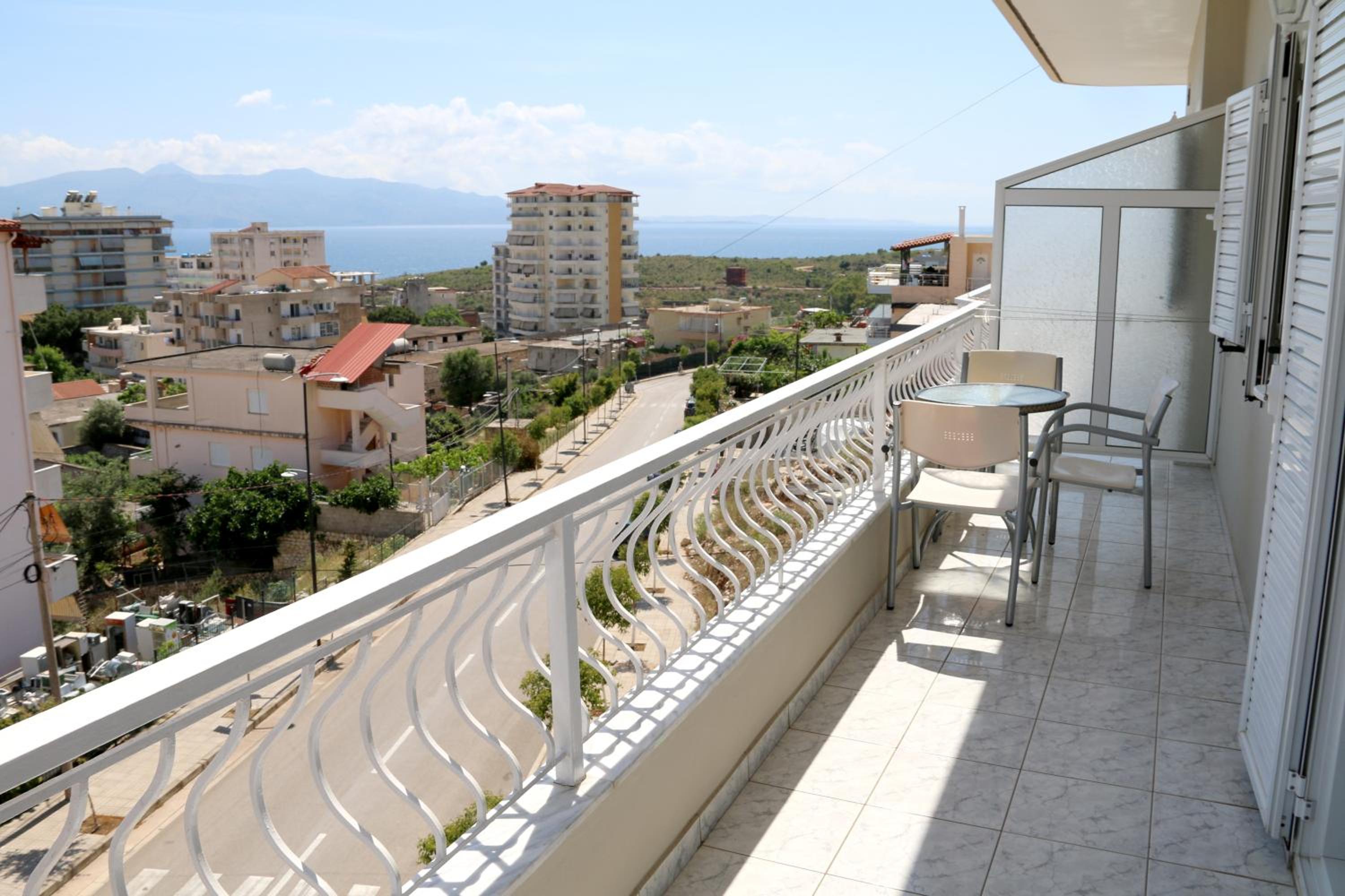 Isabela Apartments